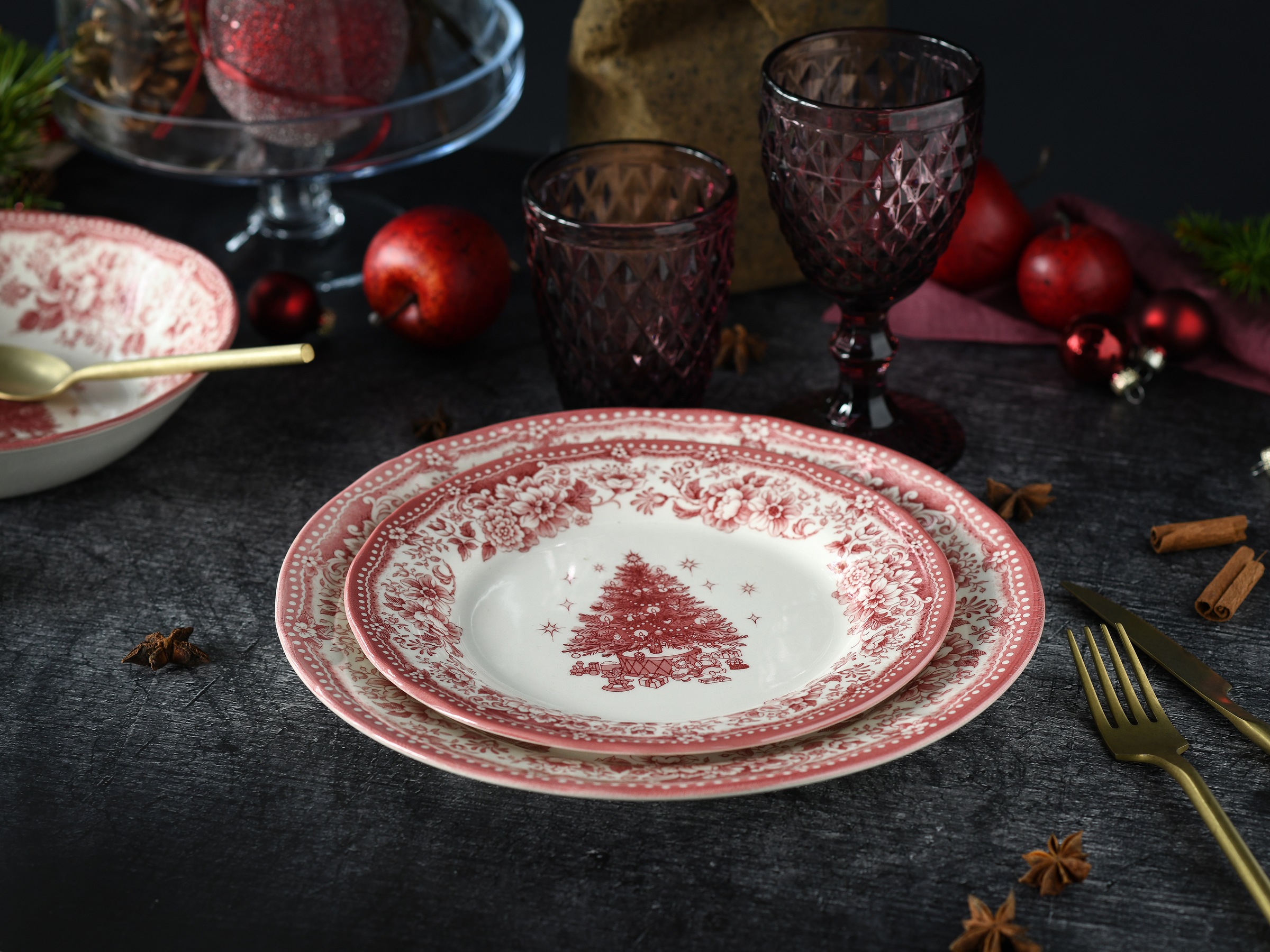 CreaTable Teller-Set »Tannenbaum Rot, Tellerset 12-tlg« Tannenbaum als Zent günstig online kaufen