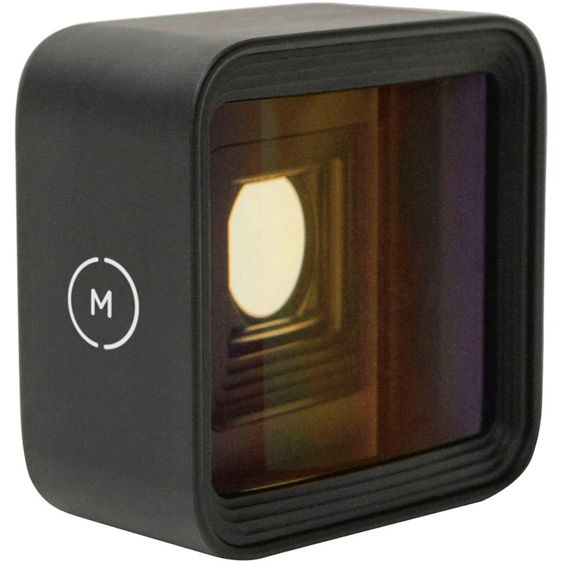 MOMENT Objektiv »1.33x Anamorphic Lens - Gold Flare - T-Series« schwarz Montage wird an einer separat erhältlichen Moment-Smartphone-Hülle in...