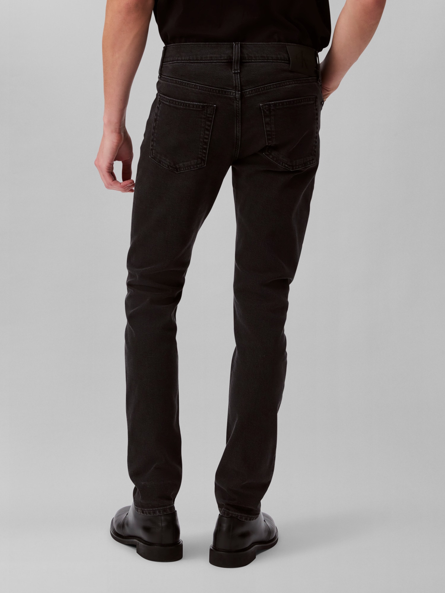 Calvin Klein Jeans Slim-fit-Jeans »SLIM TAPER«, mit Markenlabel