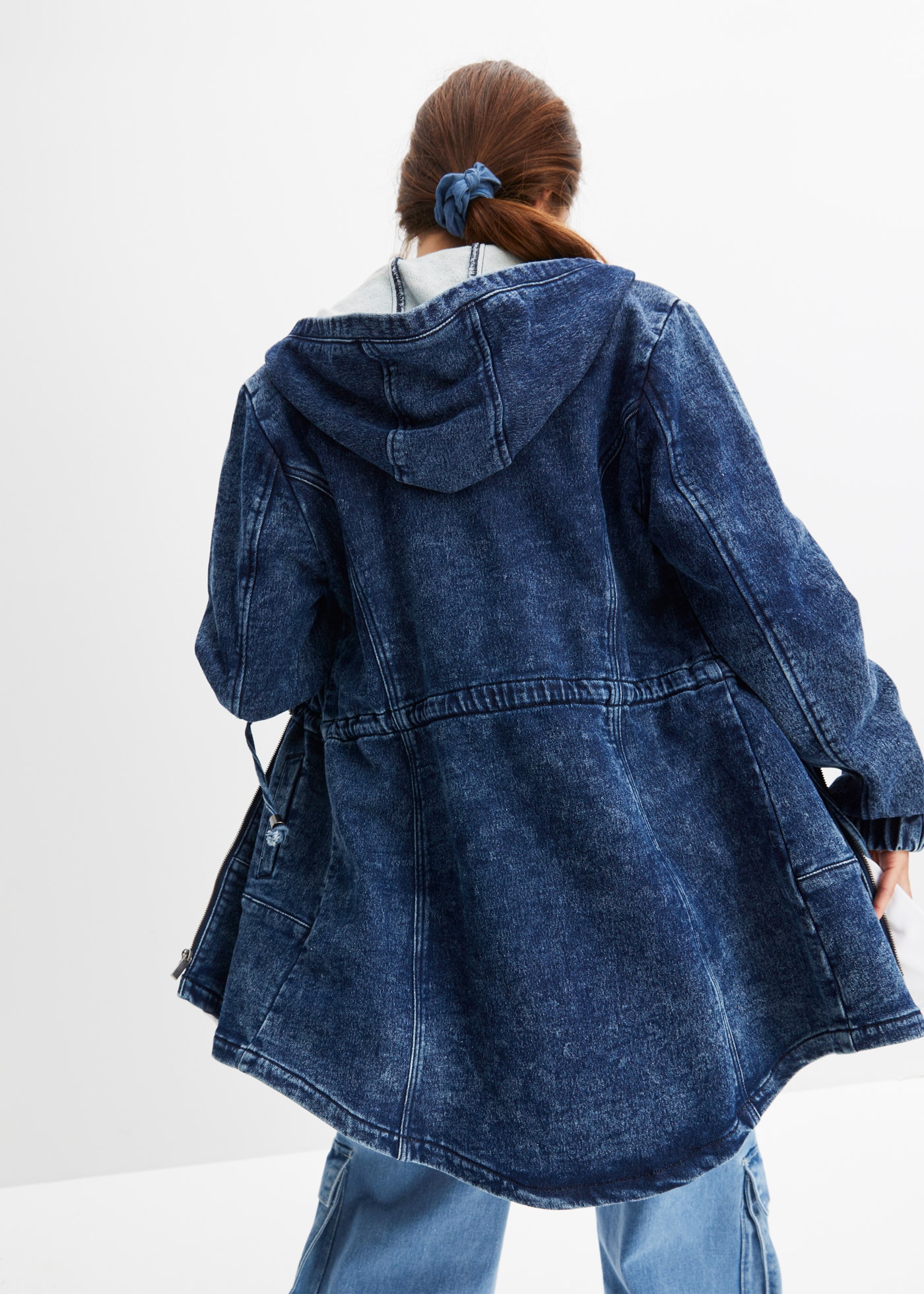bonprix Jeansjacke mit Kapuze Kurzmantel in ausgestellter Parka-Form, mit Kapuze