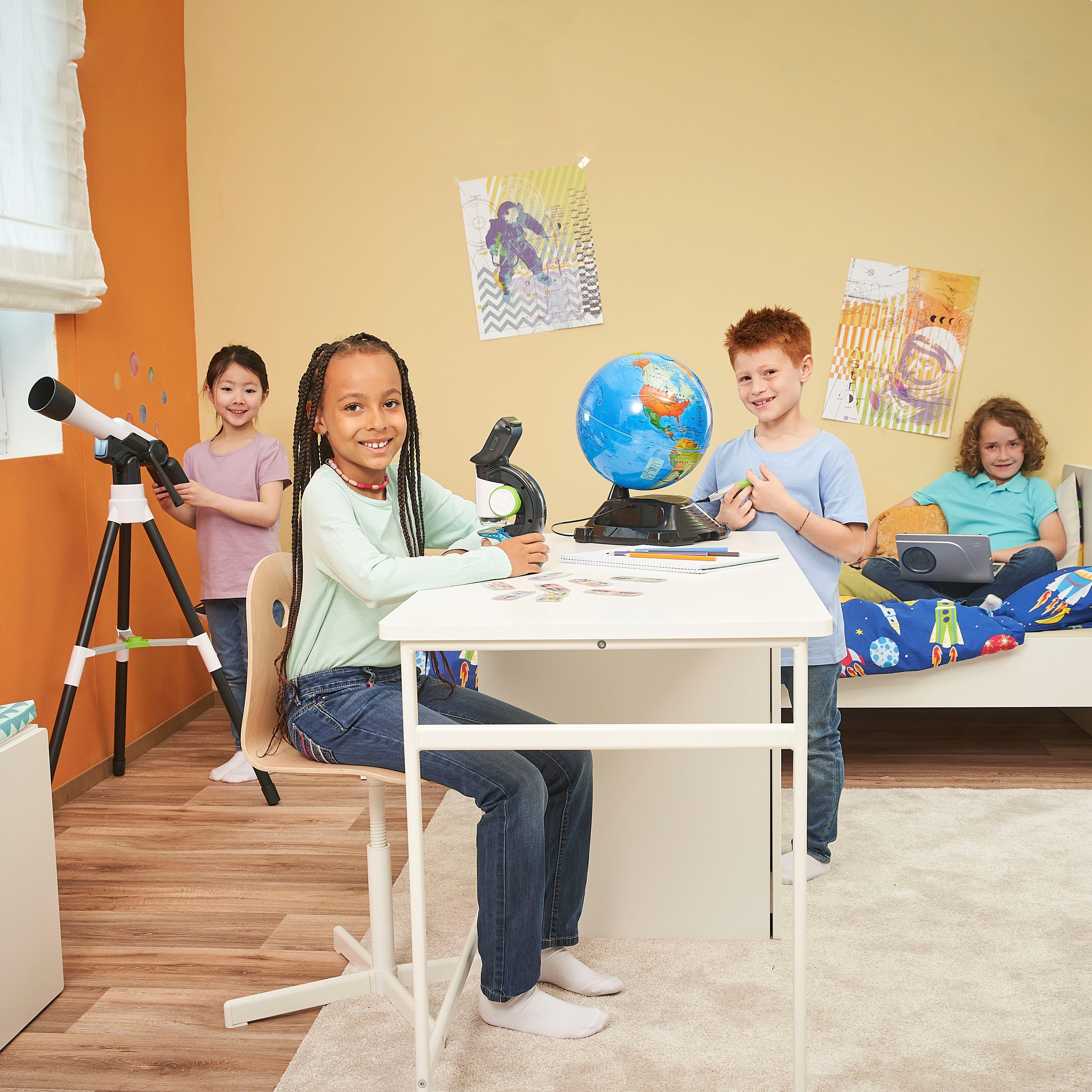 Vtech® Teleskop »Interaktives Video-Teleskop für Kinder«, mit NASA Lerninhalten und Spielen