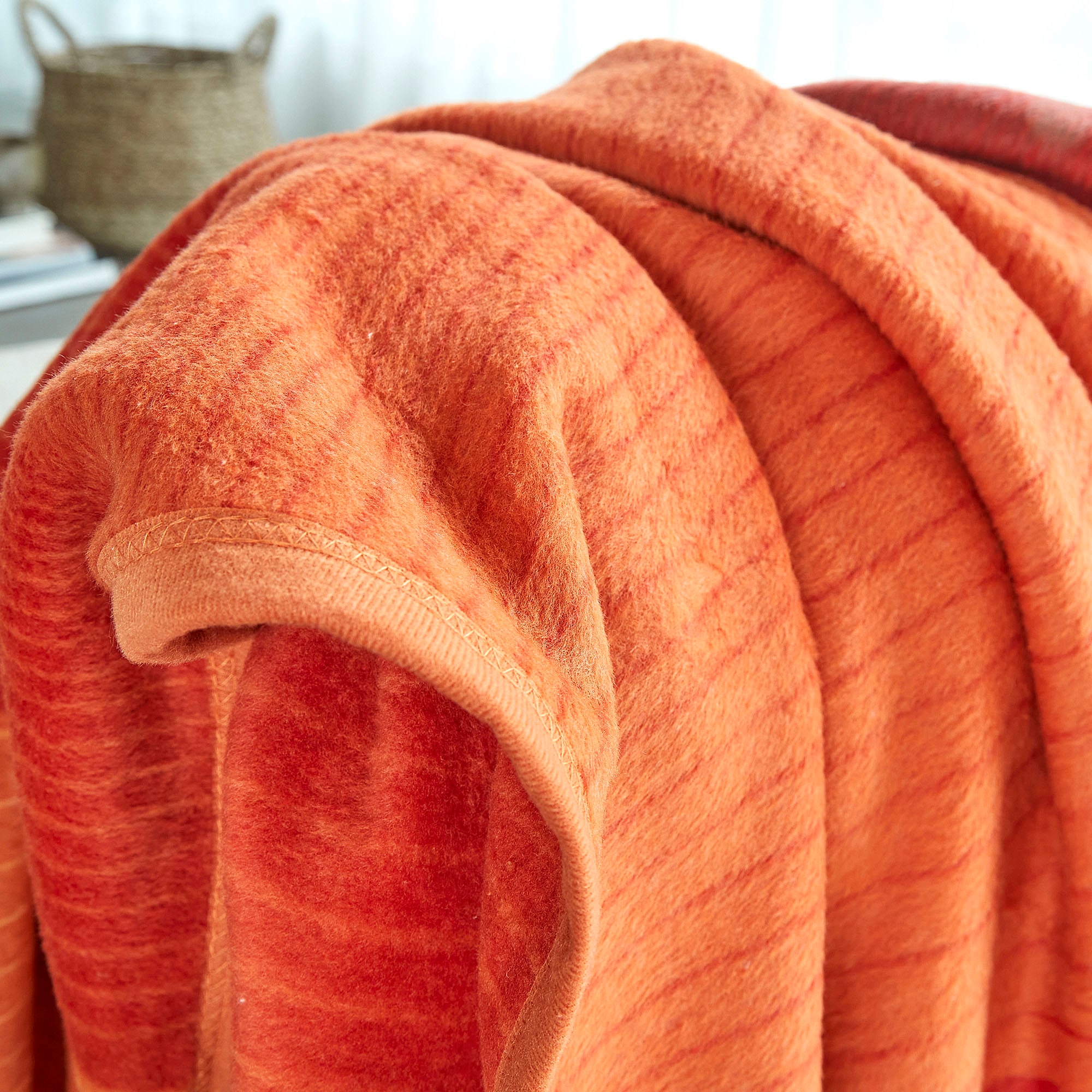 IBENA Wohndecke »Sorrento Jacquard«, sanfter Farbverlauf, Kuscheldecke