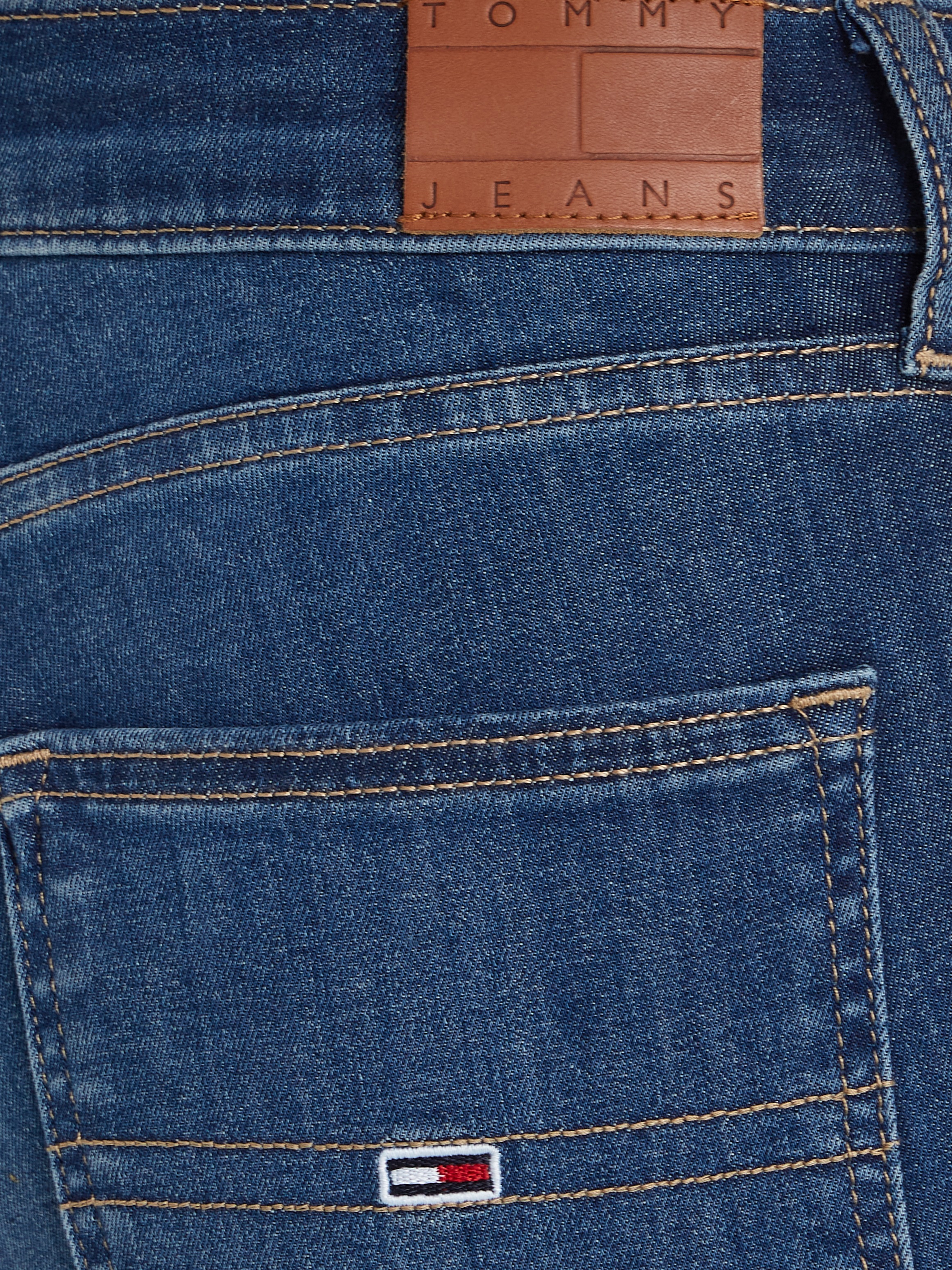 Tommy Jeans Skinny-fit-Jeans »Sylvia High Rise Skinny«, mit Logo-Badge