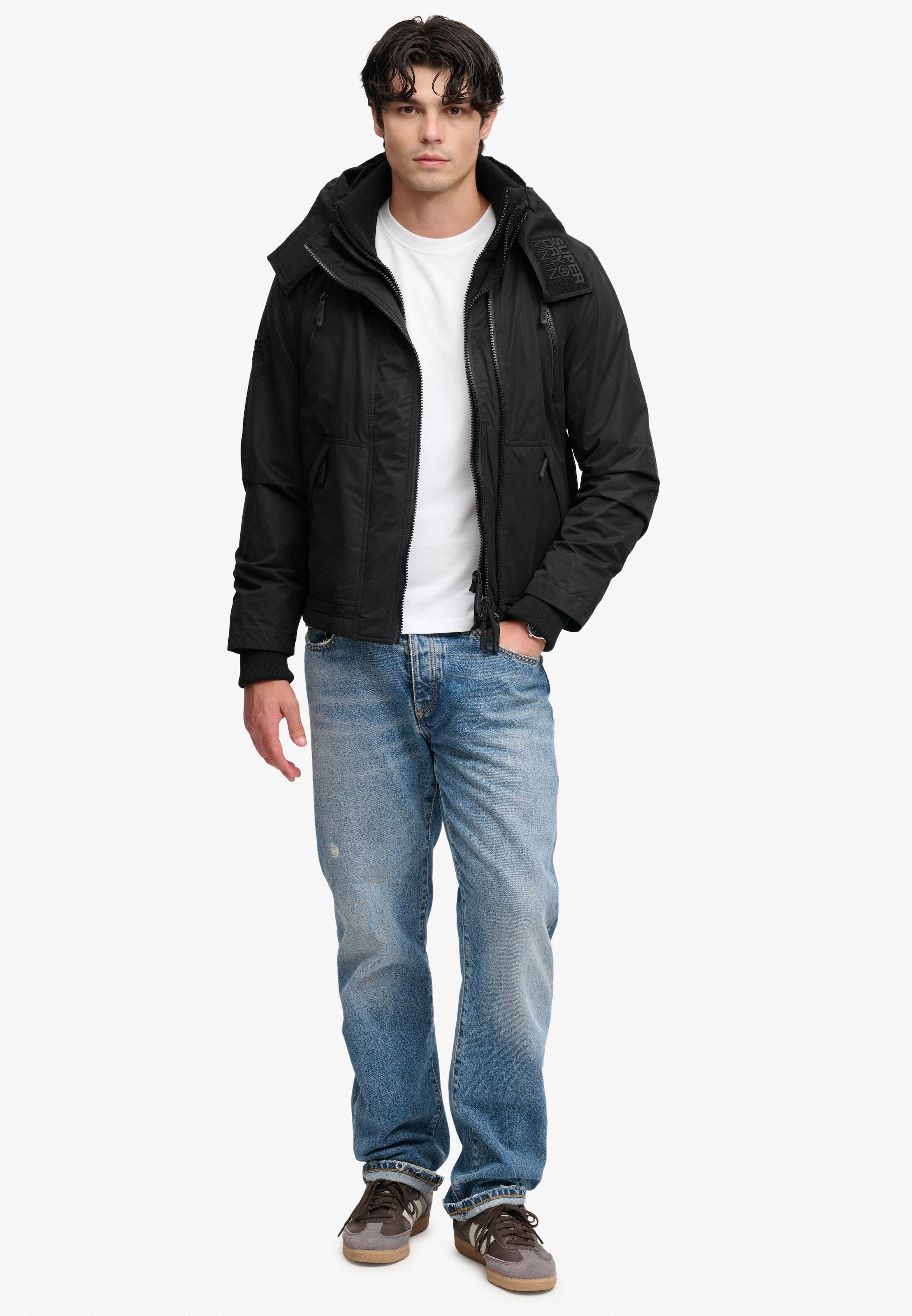 Superdry Outdoorjacke »HOODED MF ARCTIC WINDCHEATER« mit Kapuze Kunstfaser, loose fit