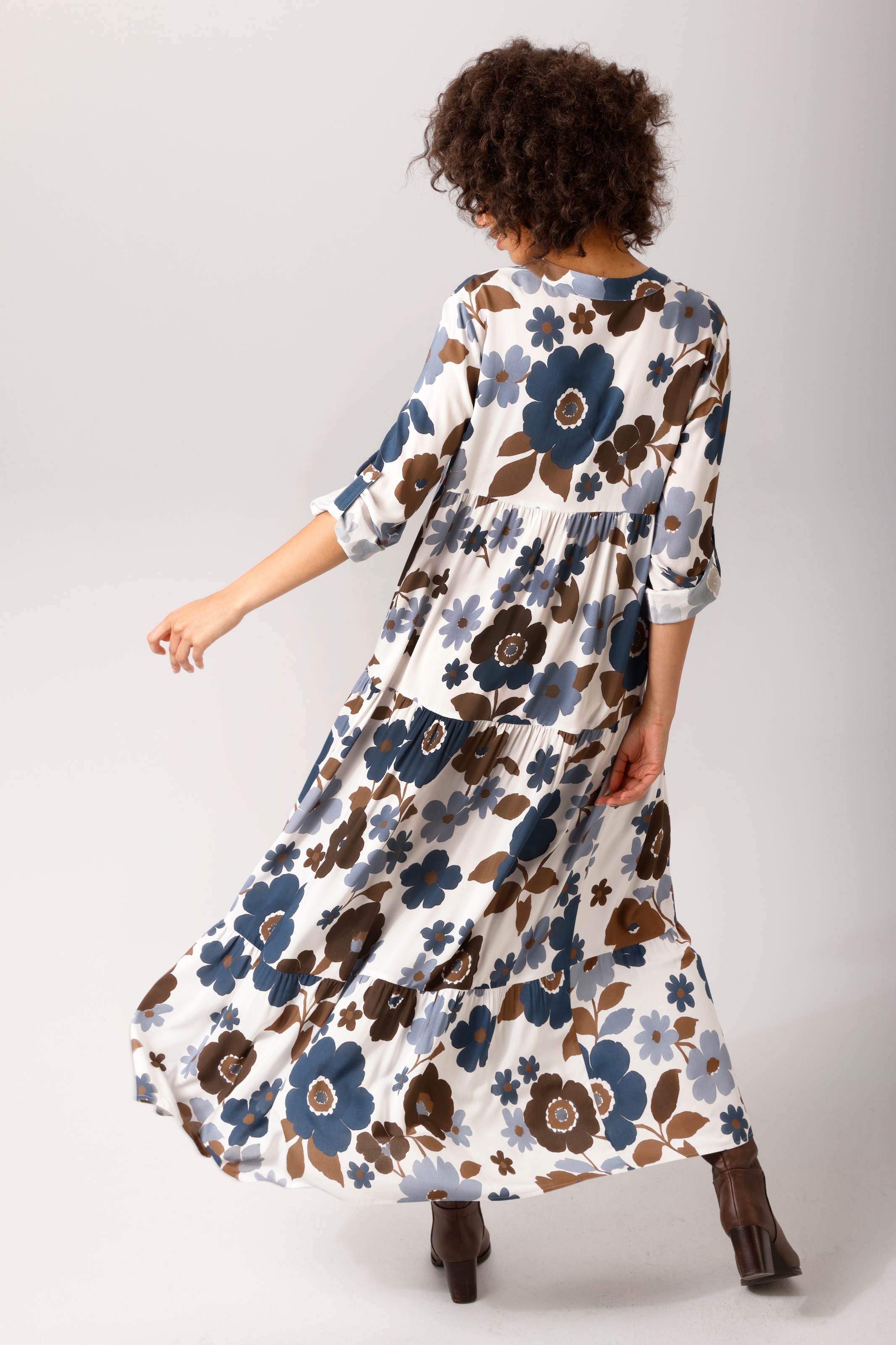 Aniston CASUAL Maxikleid mit großflächigen, grafischen Blumendruck - NEUE KOLLEKTION