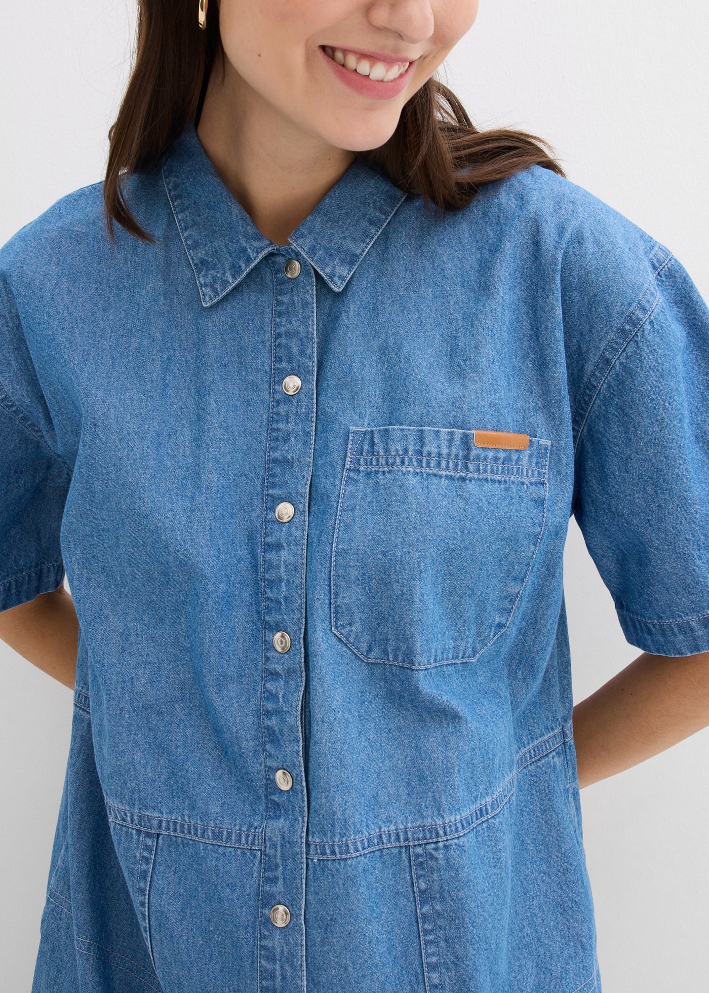 bonprix Jeanskleid »Jeanskleid, Oversized« 2 Stk. tlg. Brusttasche Jeanskleid, Oversized