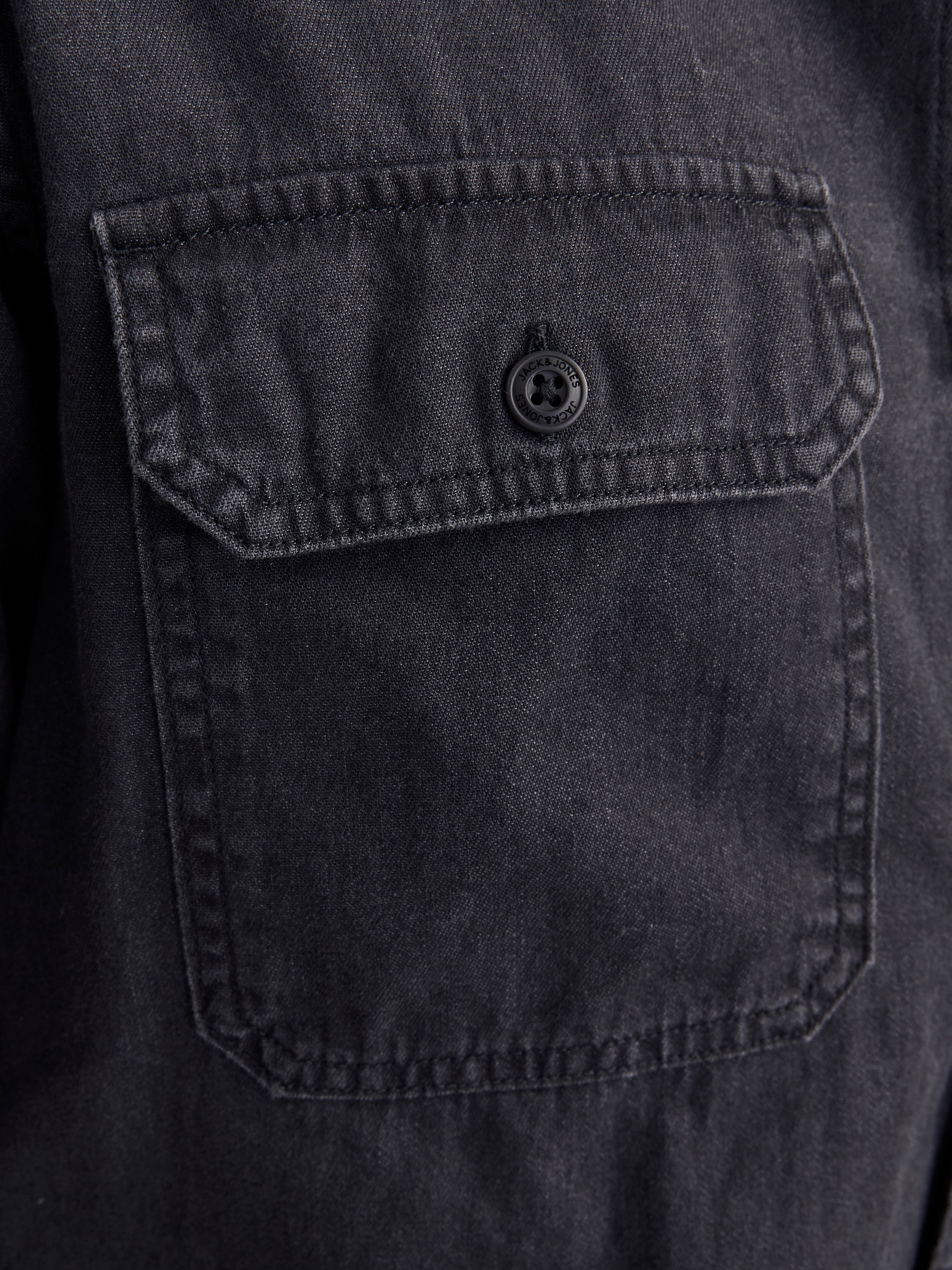 Jack & Jones Langarmhemd »JJETRAVIS SHIRT LS NOOS«, mit Brusttaschen