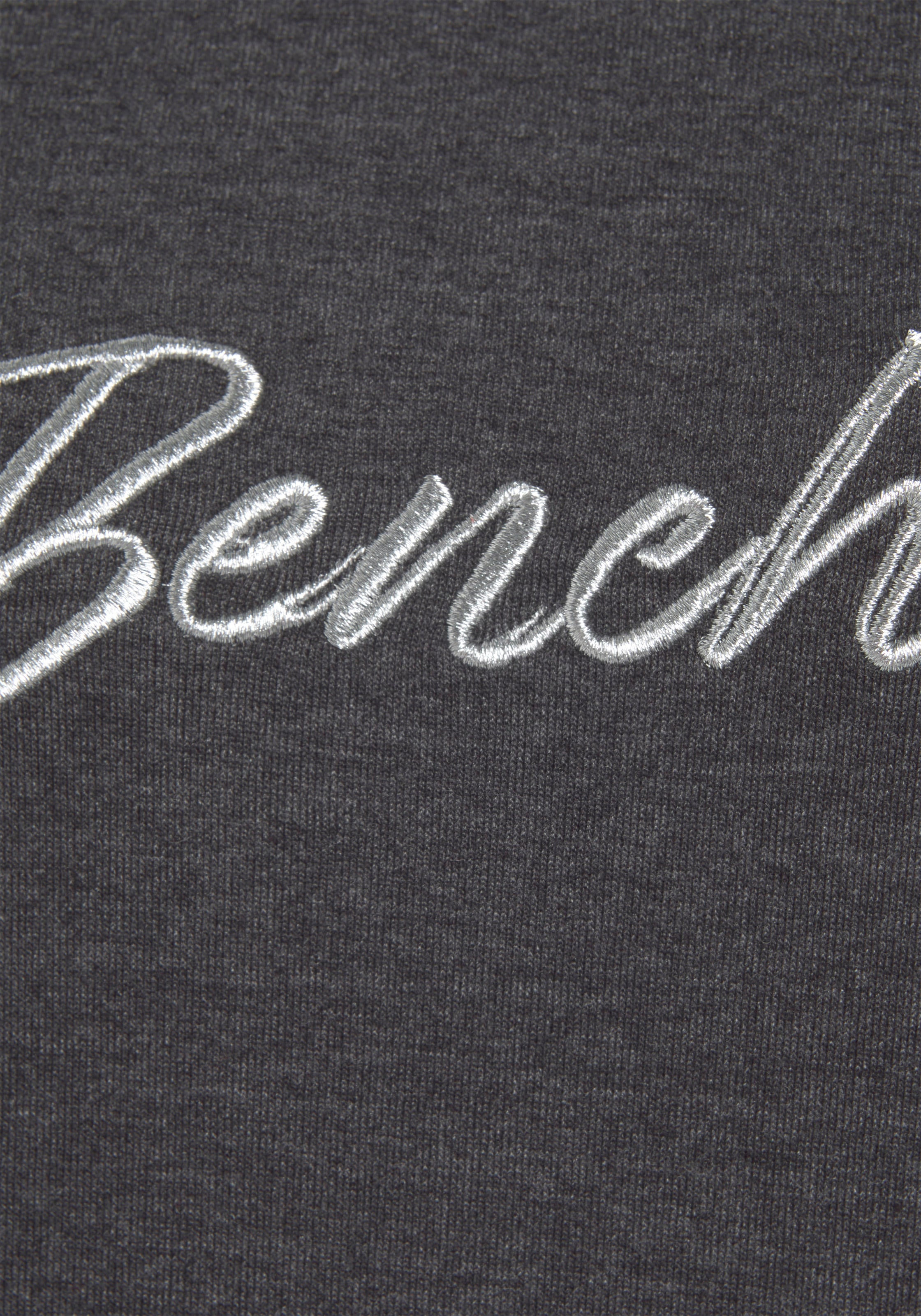 Bench. Loungewear Sweatshirt, mit glänzender Logostickerei, Loungewear