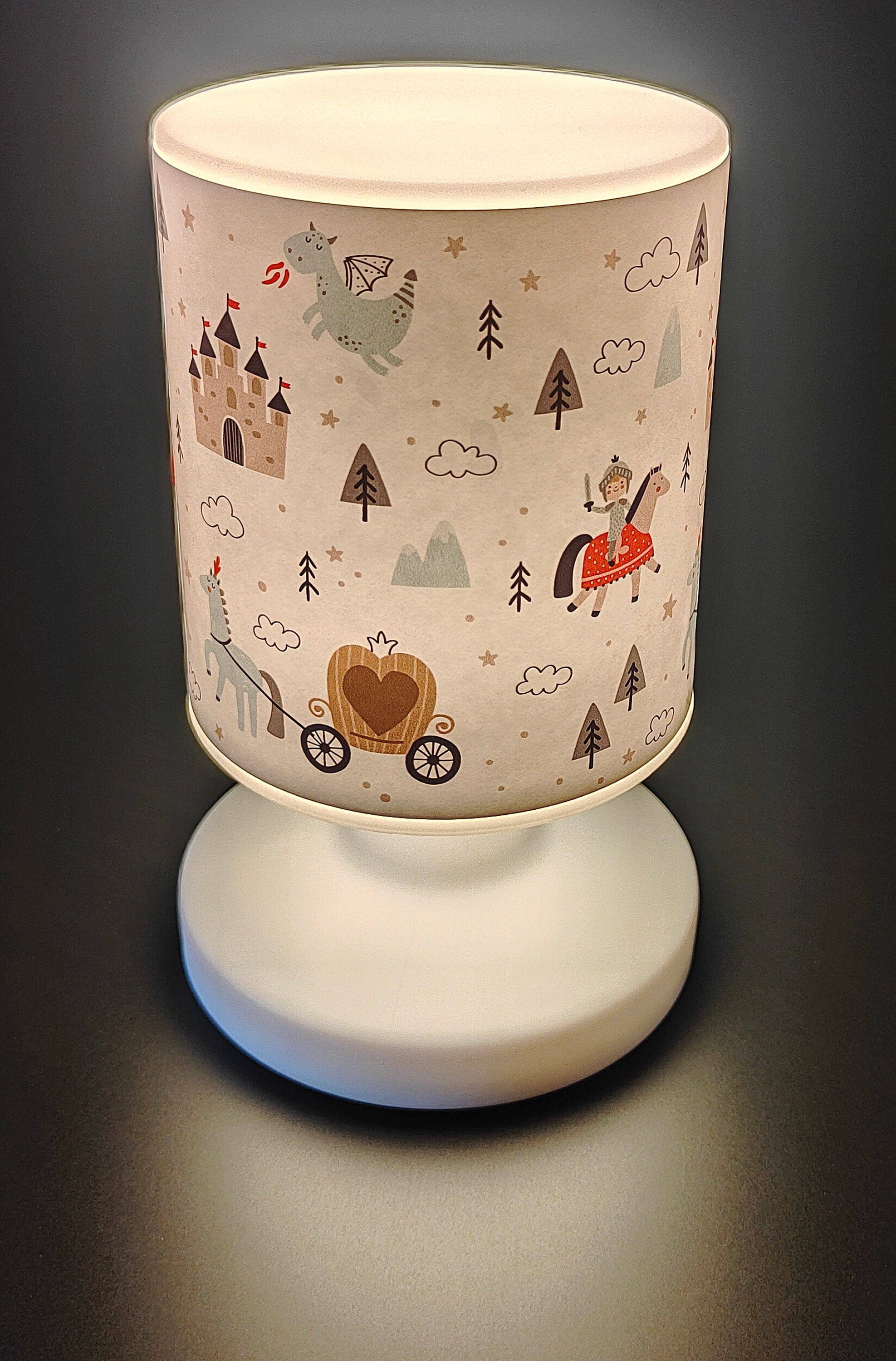 niermann LED Nachttischlampe »Kinderlampe mit Motiv "Ritter Theo", Akku-Leuchte für Kinderzimmer« LED-Modul 1 Stk. Warmweiß kabellos nutzbar, per USB aufladbar