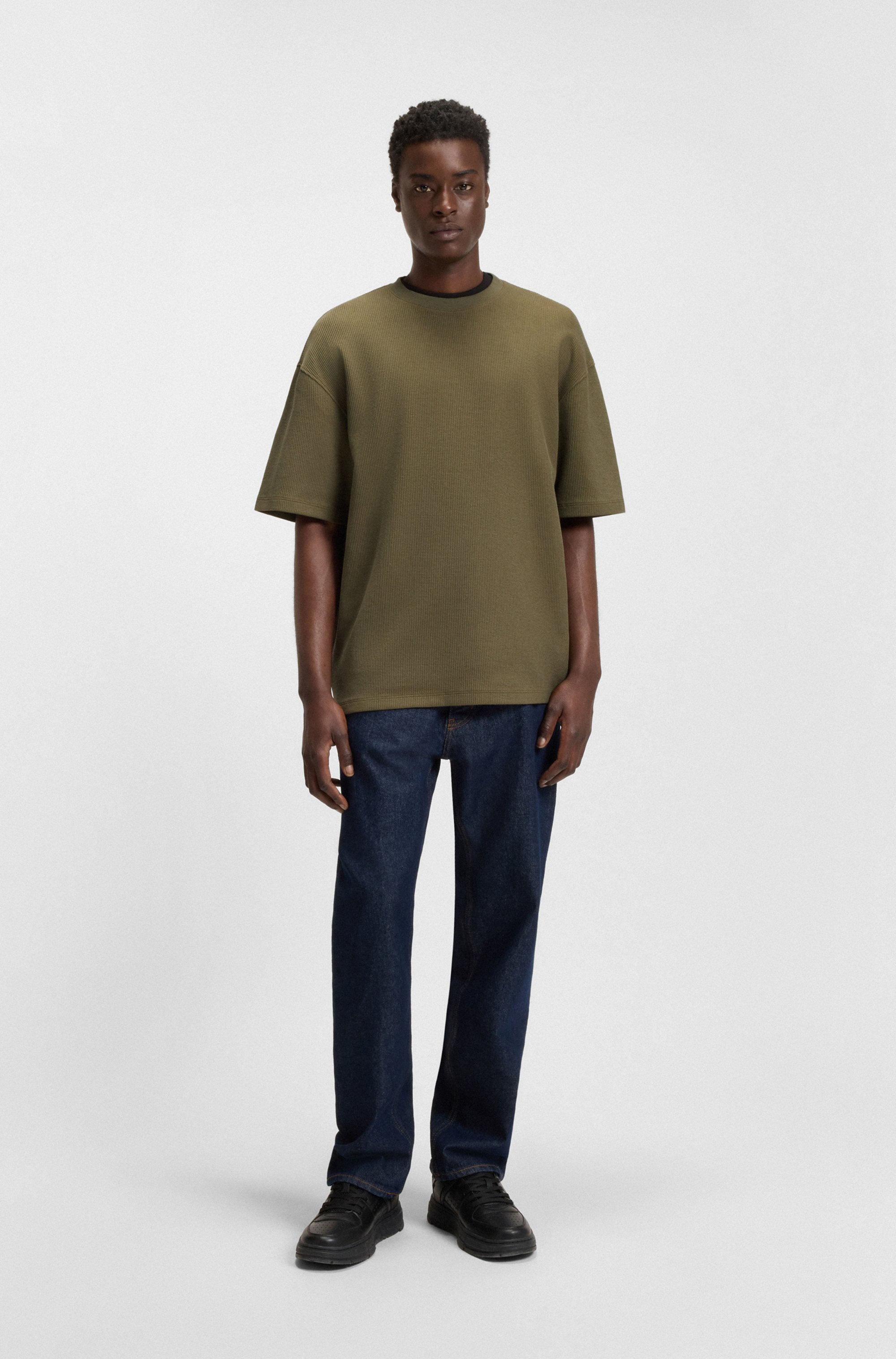 HUGO T-Shirt »Nuwaffle« Rundhalsausschnitt, Regular Fit, dezentes Waffelmuster