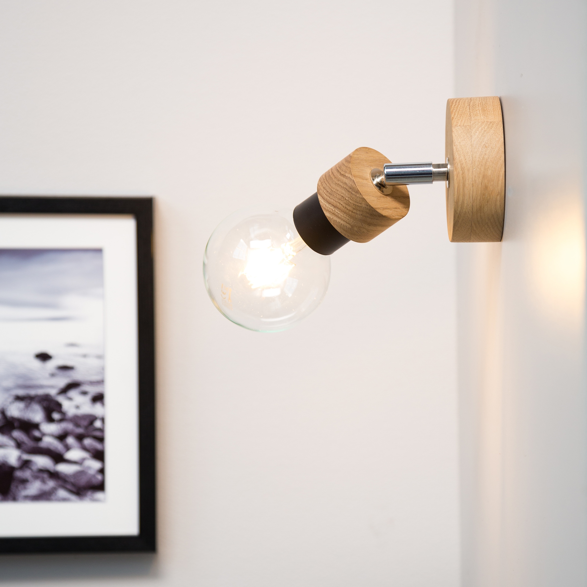 BRITOP LIGHTING Wandleuchte »MARJOLAINE«, Leuchtmittel E27 | Leuchtmittel wechselbar-ohne Leuchtmittel, Bewegliche Spots, aus Eichenholz, FSC®-Zertifikat
