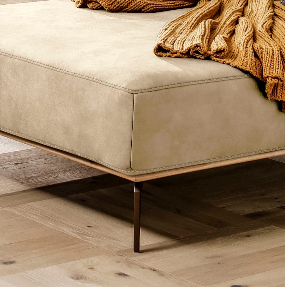 W.SCHILLIG Ecksofa »run, Designsofa mit tollem Sitzkomfort, bequem, L-Form«, mit Holzsockel, Füße in Bronze pulverbeschichtet, Breite 279 cm