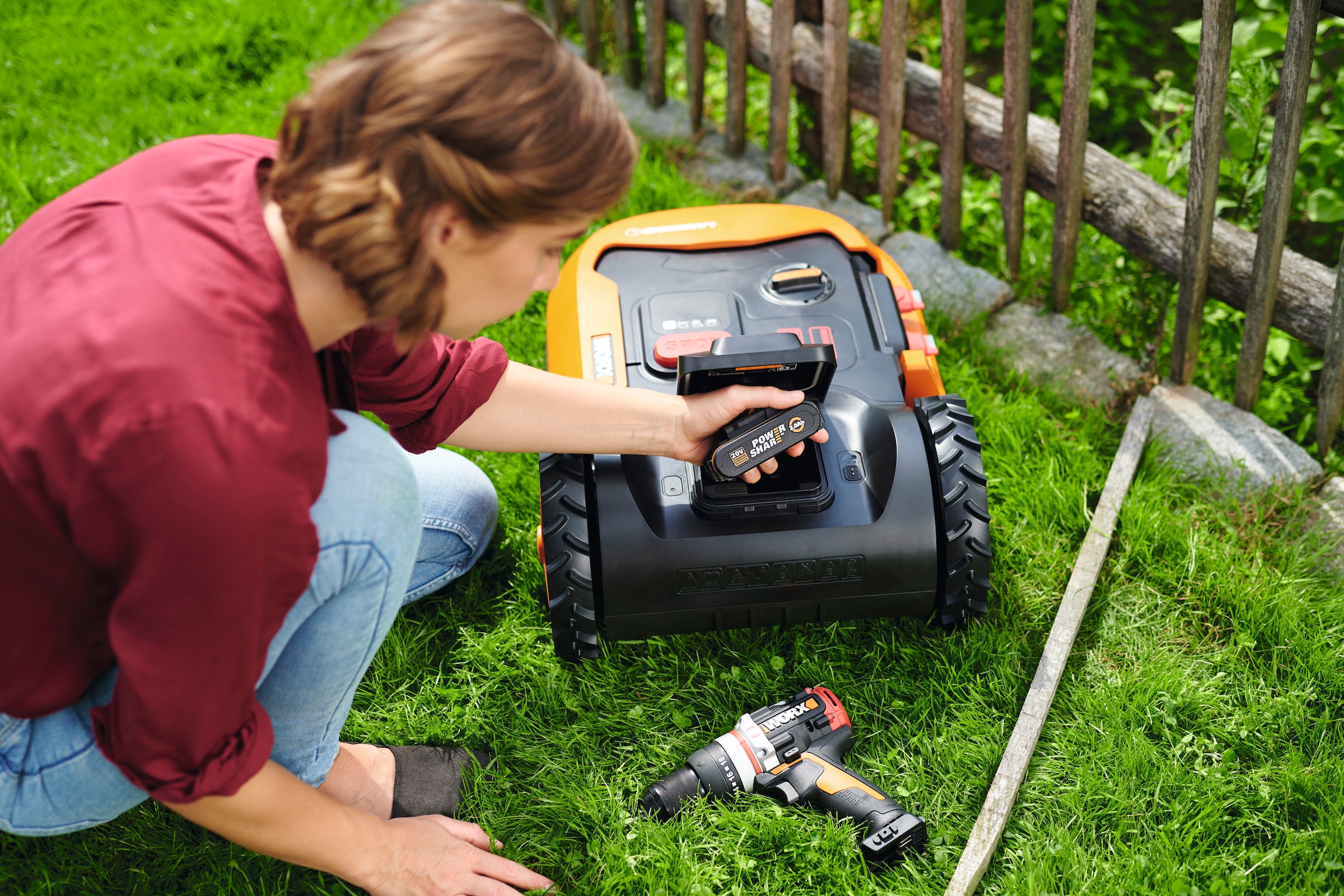 Worx Rasenmähroboter »Landroid L2000«, (Set), 2000m², 20V/5Ah, 22cm/30-60mm, WiFi/Bluetooth, Cut to edge, PowerShare