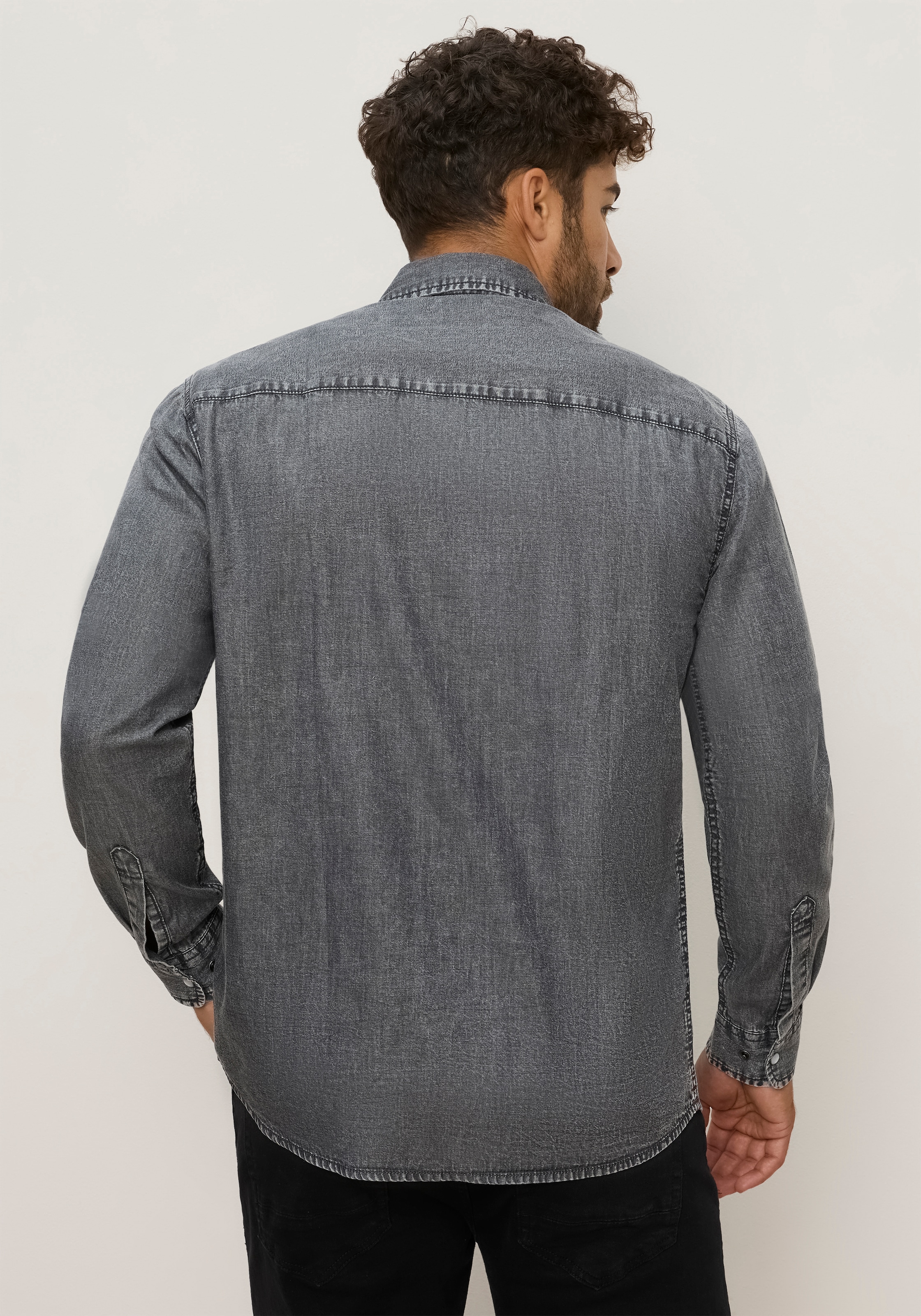 Bruno Banani Jeanshemd »schmal geschnitten« schmale Basic-Passform, aus Baumwolle in Denim-Jeans-Qualität