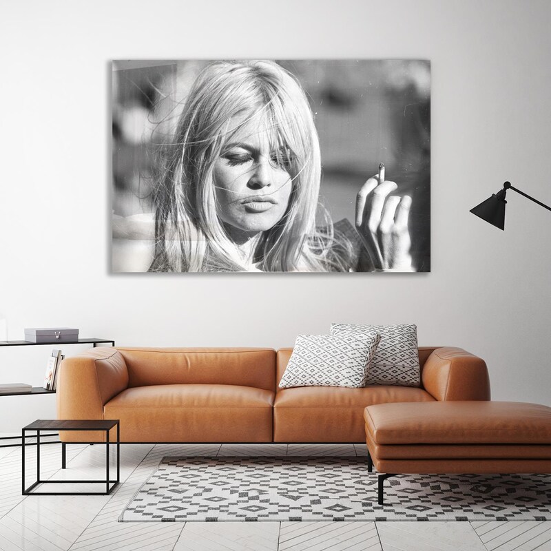 QUEENCE Acrylglasbild »Brigitte Bardot« Film Filmfiguren Filmszene Foto Frau Portrait Schwarz-Weiß Stars Fine Art-Print in...