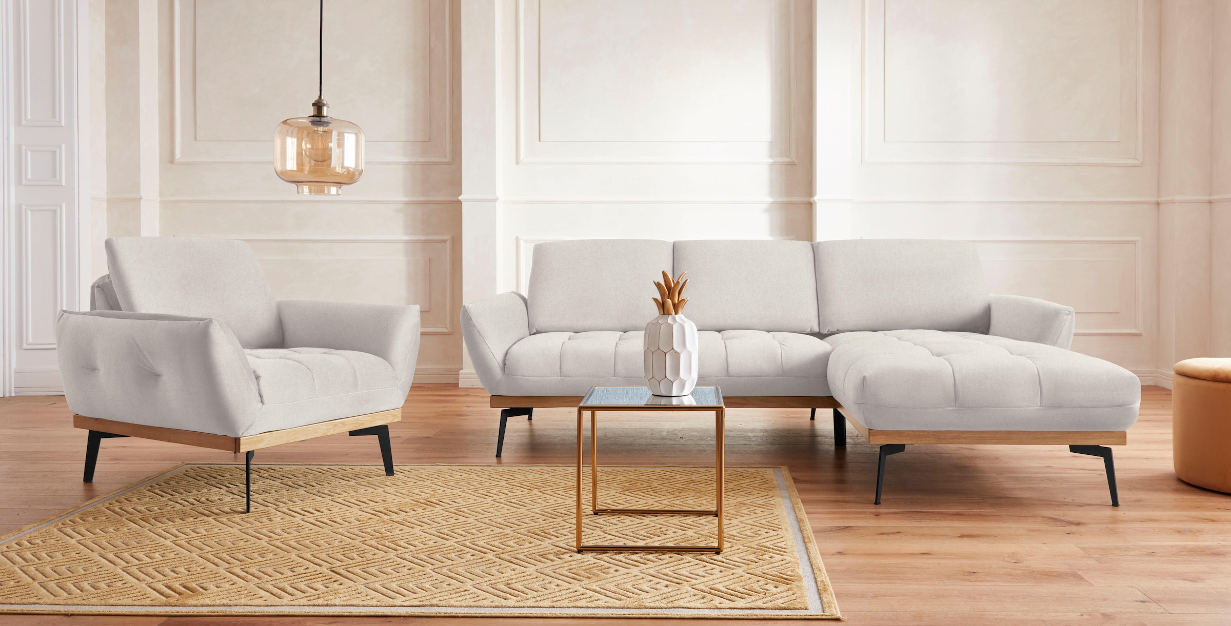 exxpo - sofa fashion Ecksofa »Palic, inkl. Rückenverstellung, bequem, elegant, Breite 245cm, L-Form« vom Sofa zum Hochlehner. Hohe Füße und Holzblende als Designmerkmal