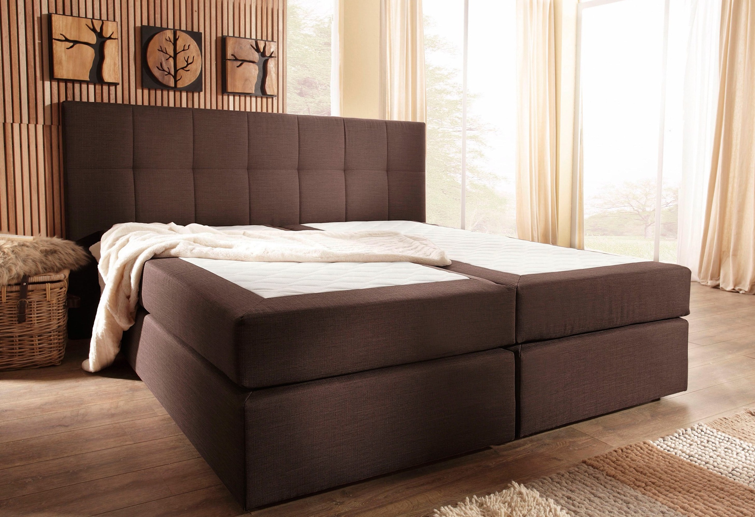 Bild von Breckle Northeim Boxspringbett, Taschenfederkernmatratze und Bonnell-Federkern in Härtegrad 2 oder 3