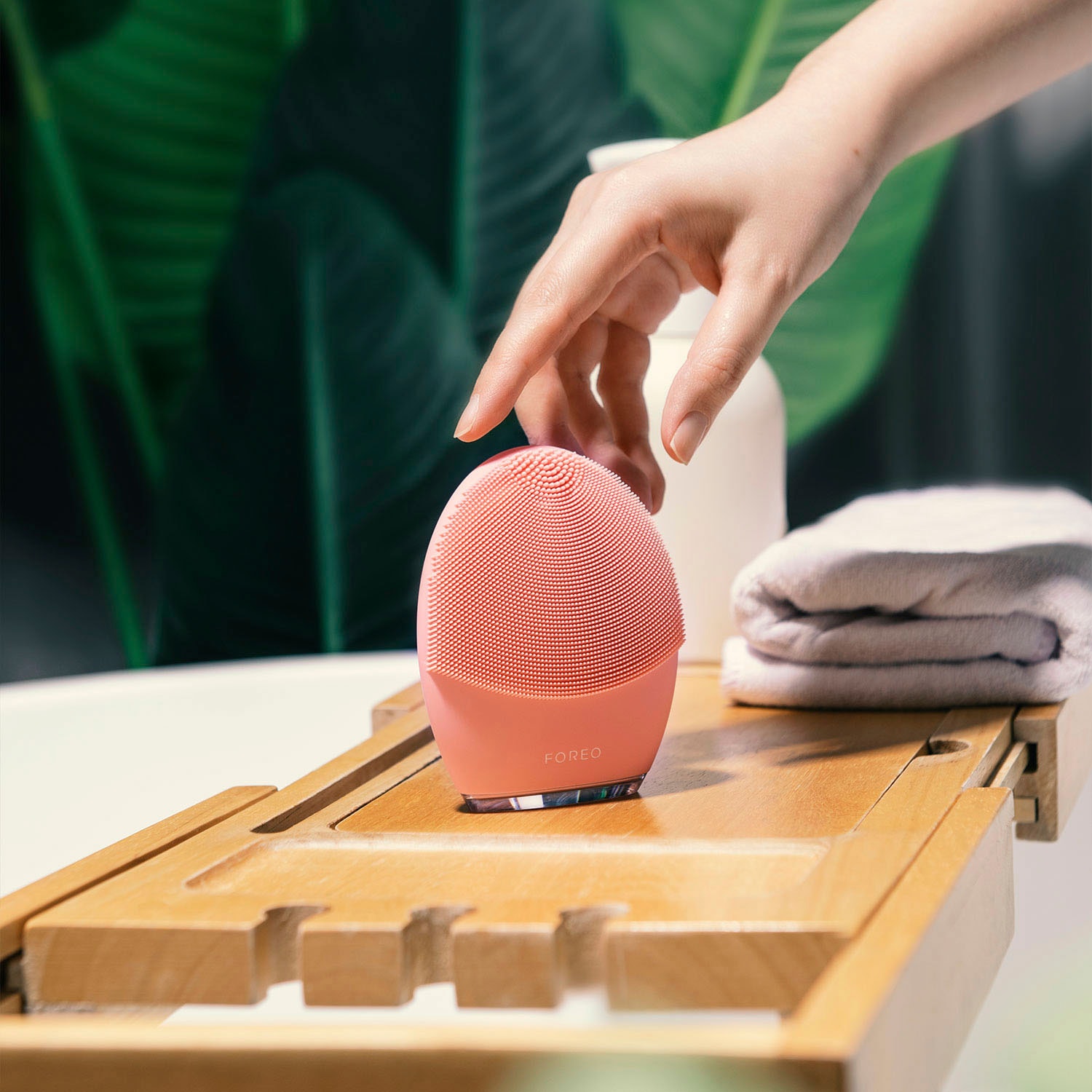 9. Bild von FOREO Elektrische Gesichtsreinigungsbürste »LUNA™ 4 balanced skin«