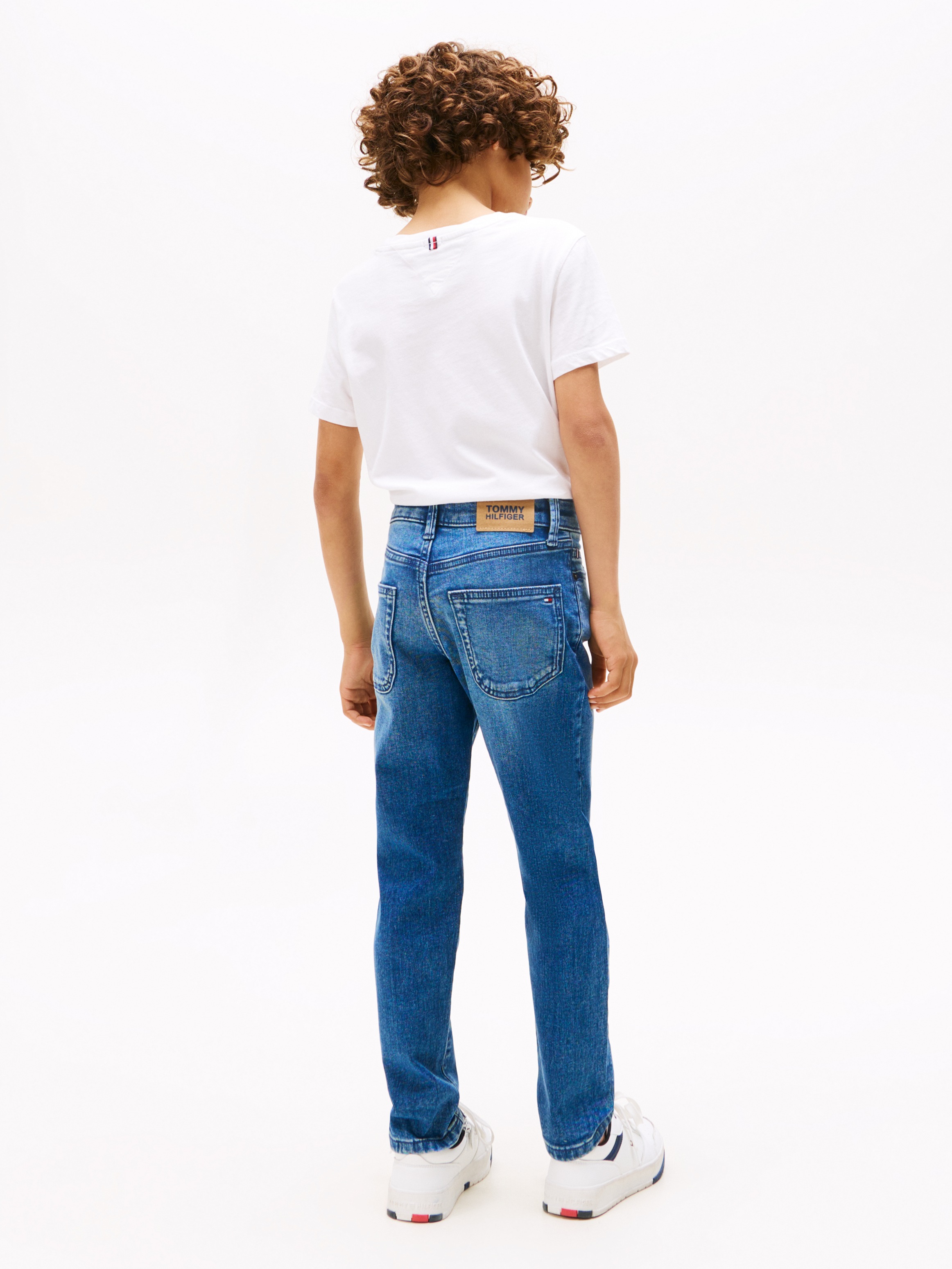 Tommy Hilfiger Straight-Jeans »MODERN STRAIGHT«, für Kinder bis 16 Jahre, in heller Waschung