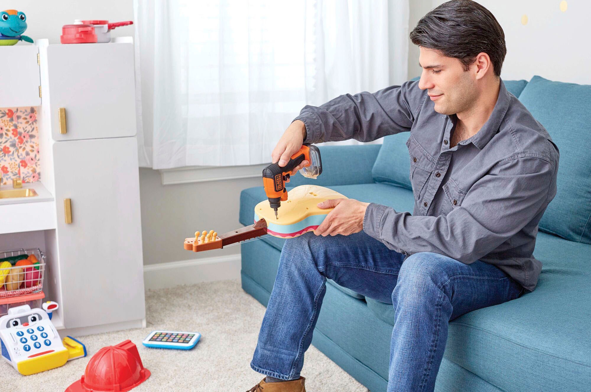 Black + Decker Akku-Schrauber »BDCSFS30C-QW« 33 tlg. inkl. Akku