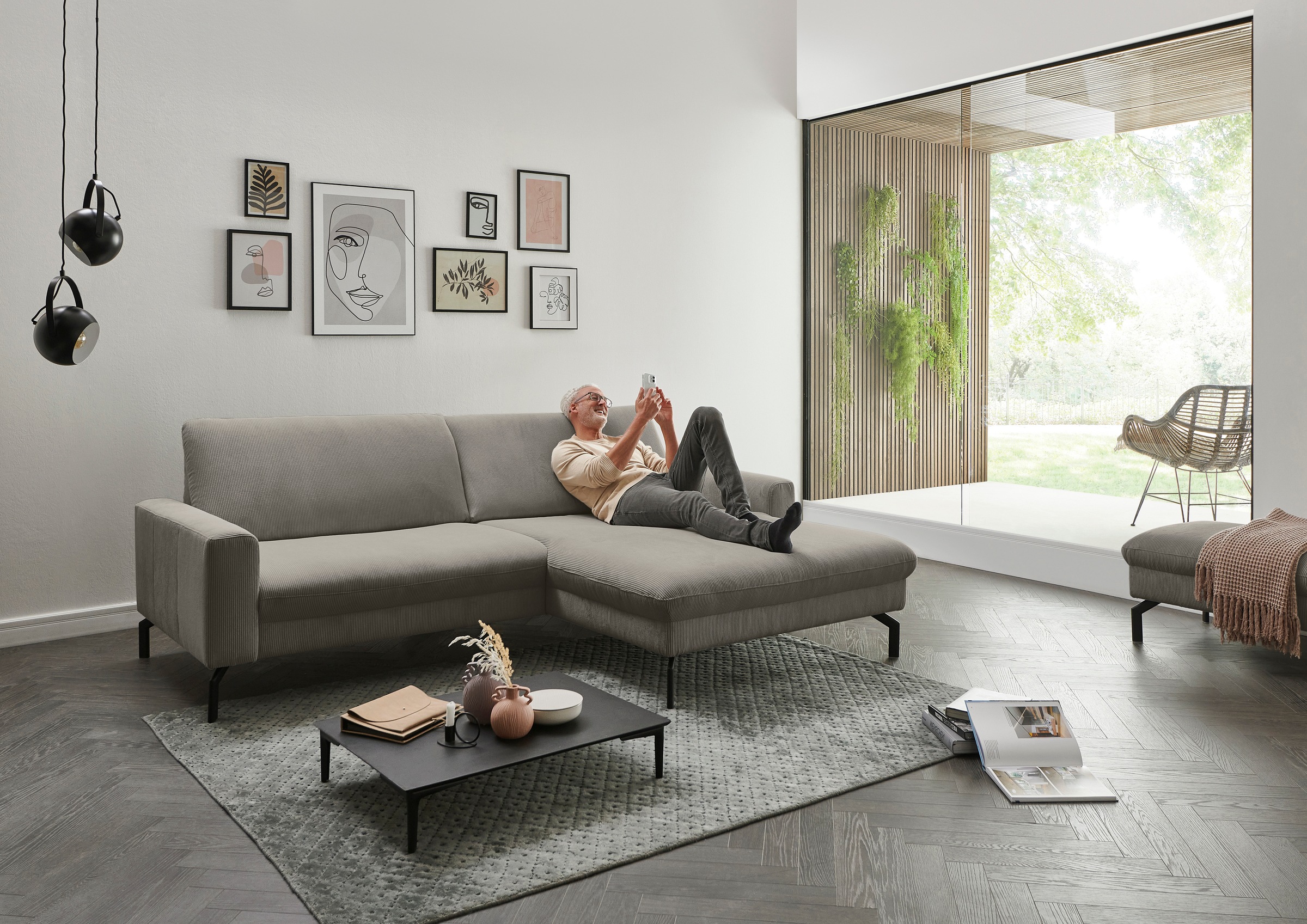 Die PlanBar Ecksofa »ZE-EM20028 L-Form, Breite 248 cm« wahlweise mit Kopfstützen und Sitztiefenverstellung