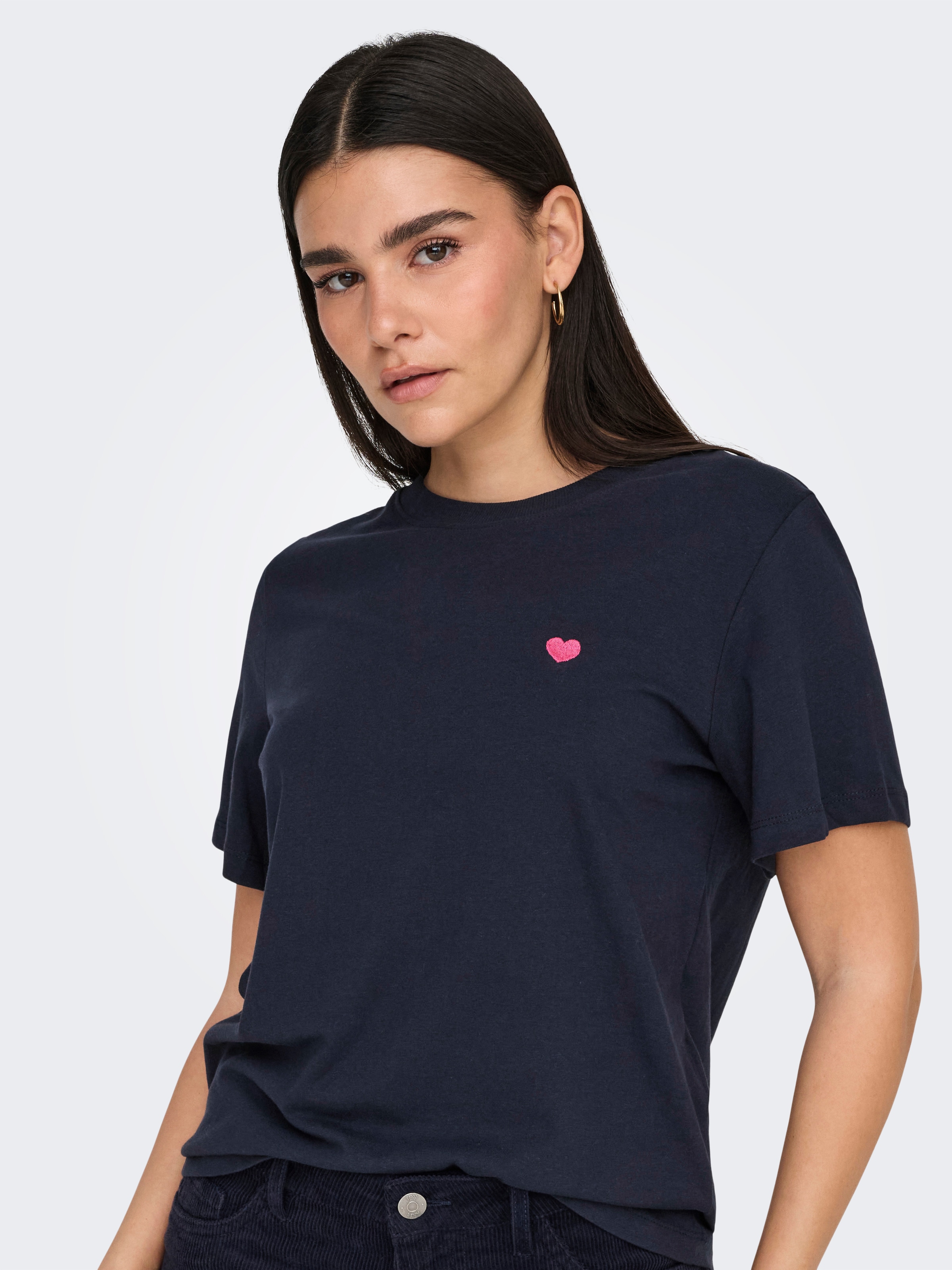JDY Kurzarmshirt »JDYPISA S/S PRINT TOP JRS NOOS«, mit Herz Stickerei