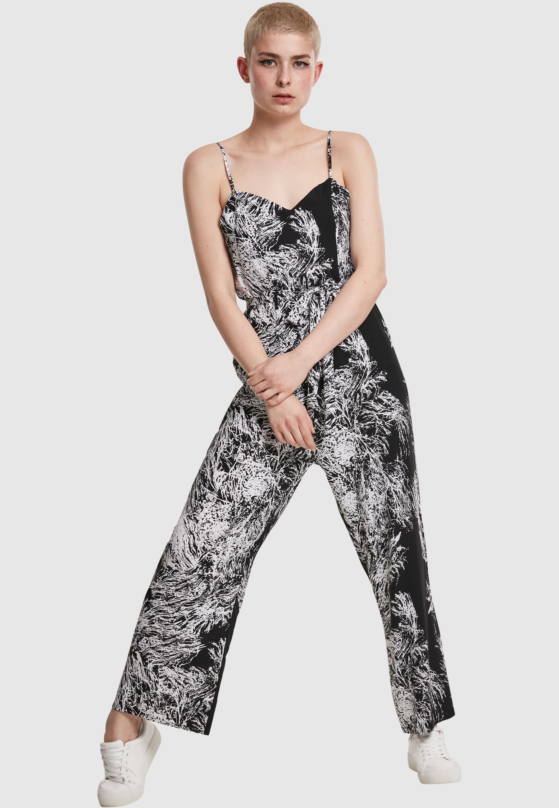 URBAN CLASSICS Jumpsuit »Urban Classics Damen Ladies Spaghetti Jumpsuit«, 1 Stk.
