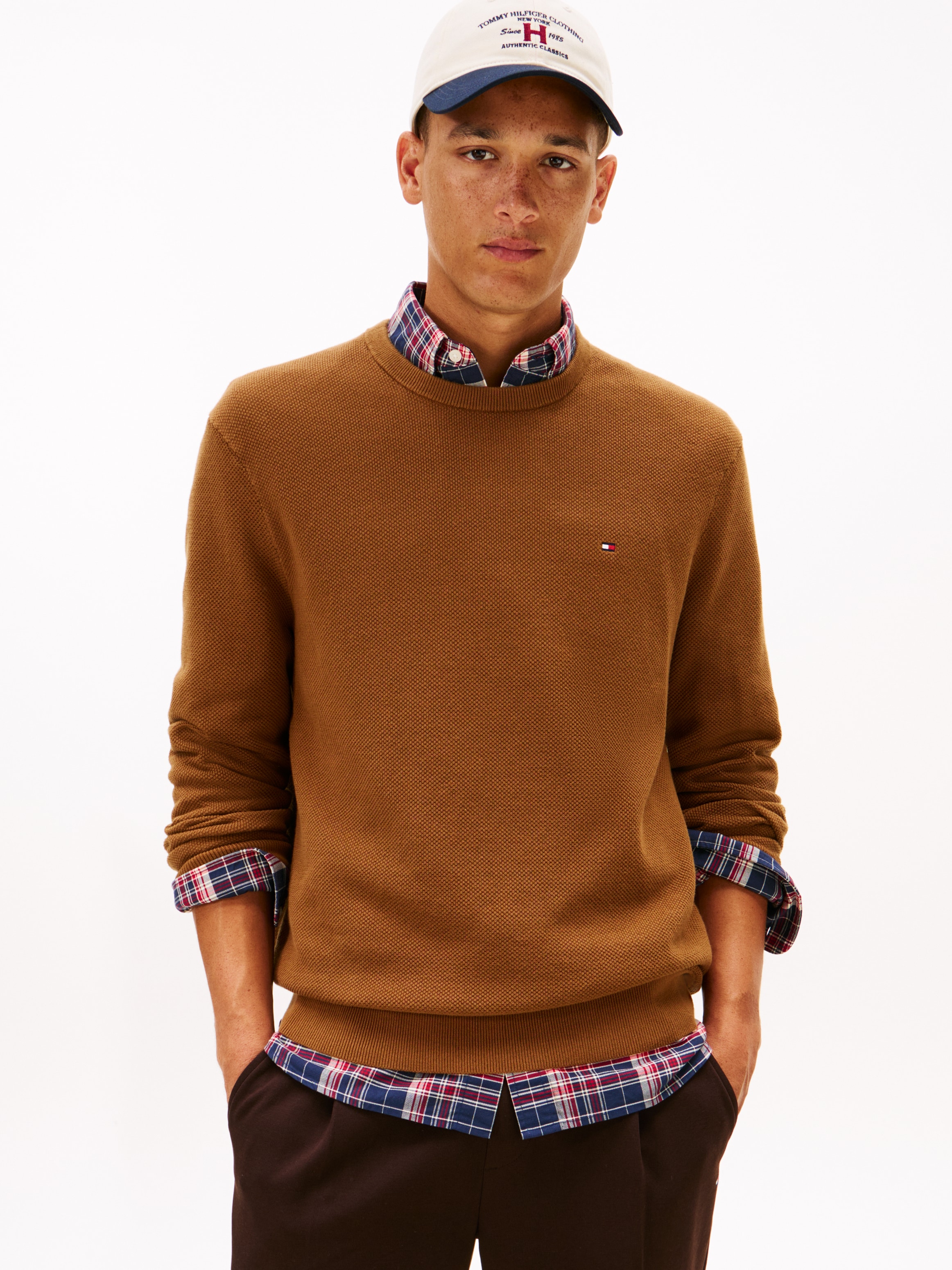 Tommy Hilfiger Rundhalspullover »ESSENTIAL STRUCTURE CREW NECK mit Struktur und Label«