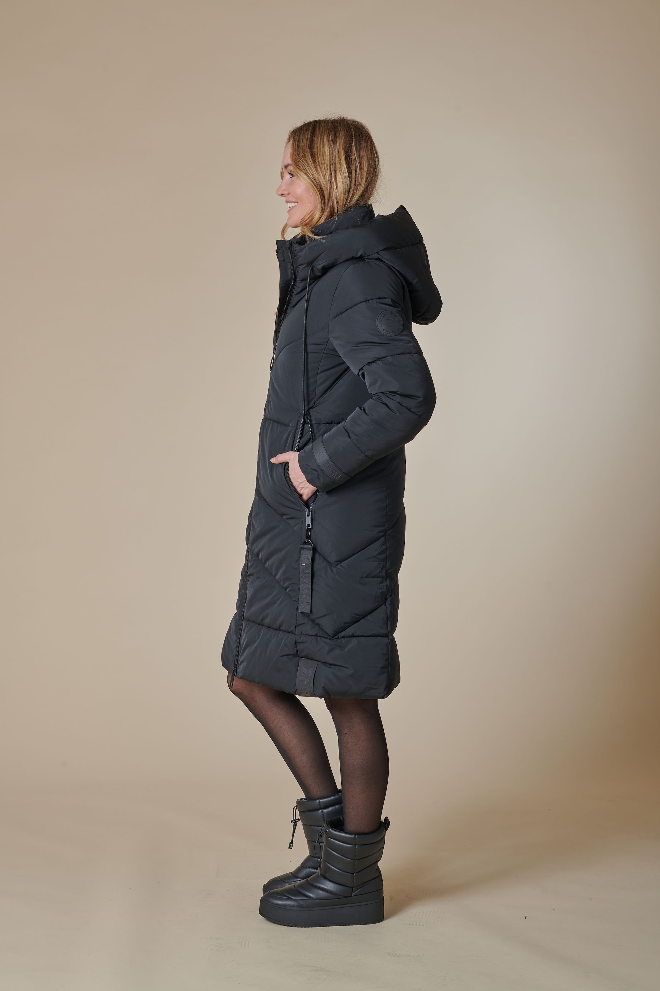 Zhrill Steppjacke »ZHADELITA«, mit Kapuze, mit Kapuze