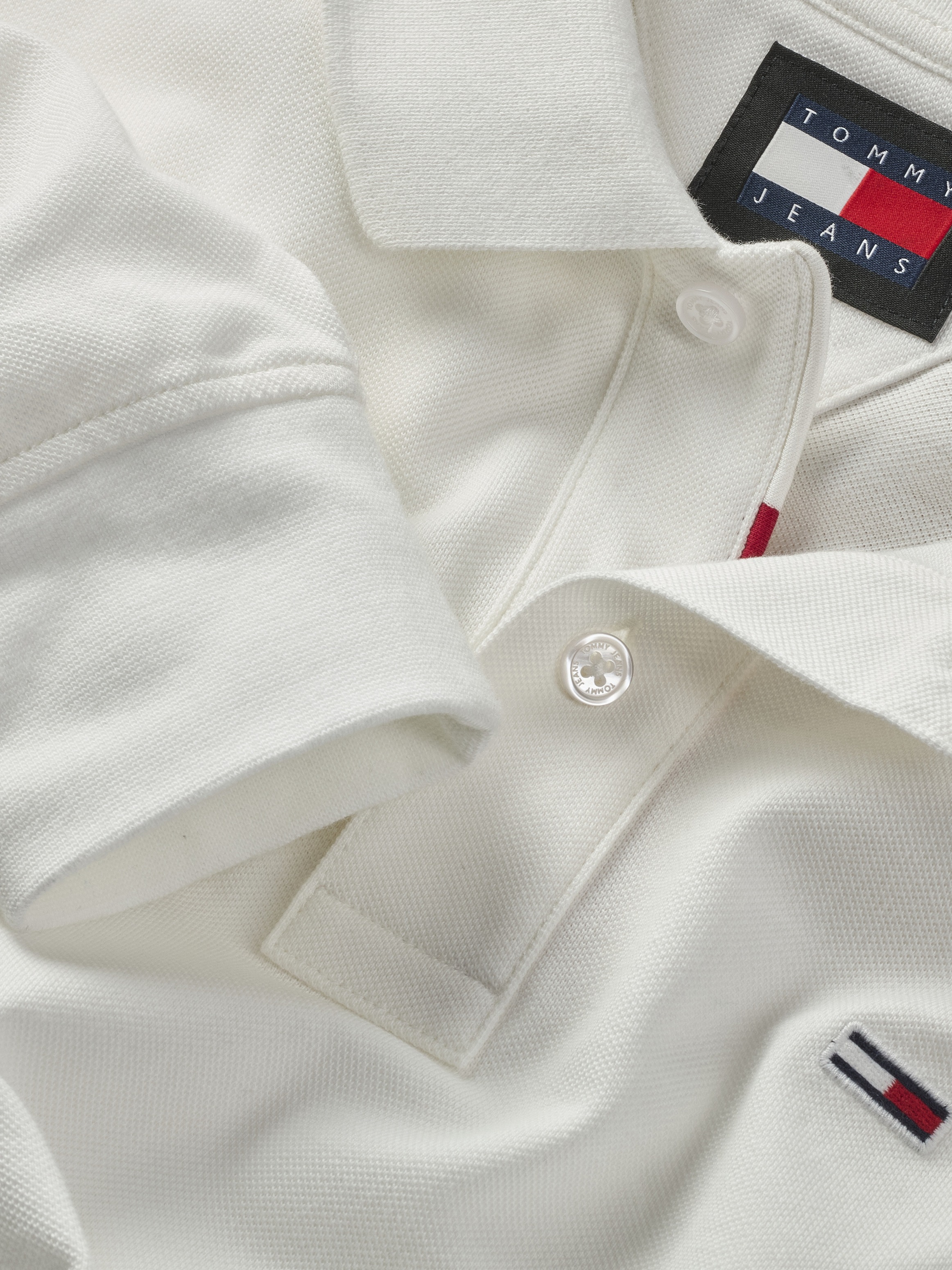 Tommy Jeans Poloshirt »TJM SLIM PLACKET POLO LS EXT«, mit Logostickerei