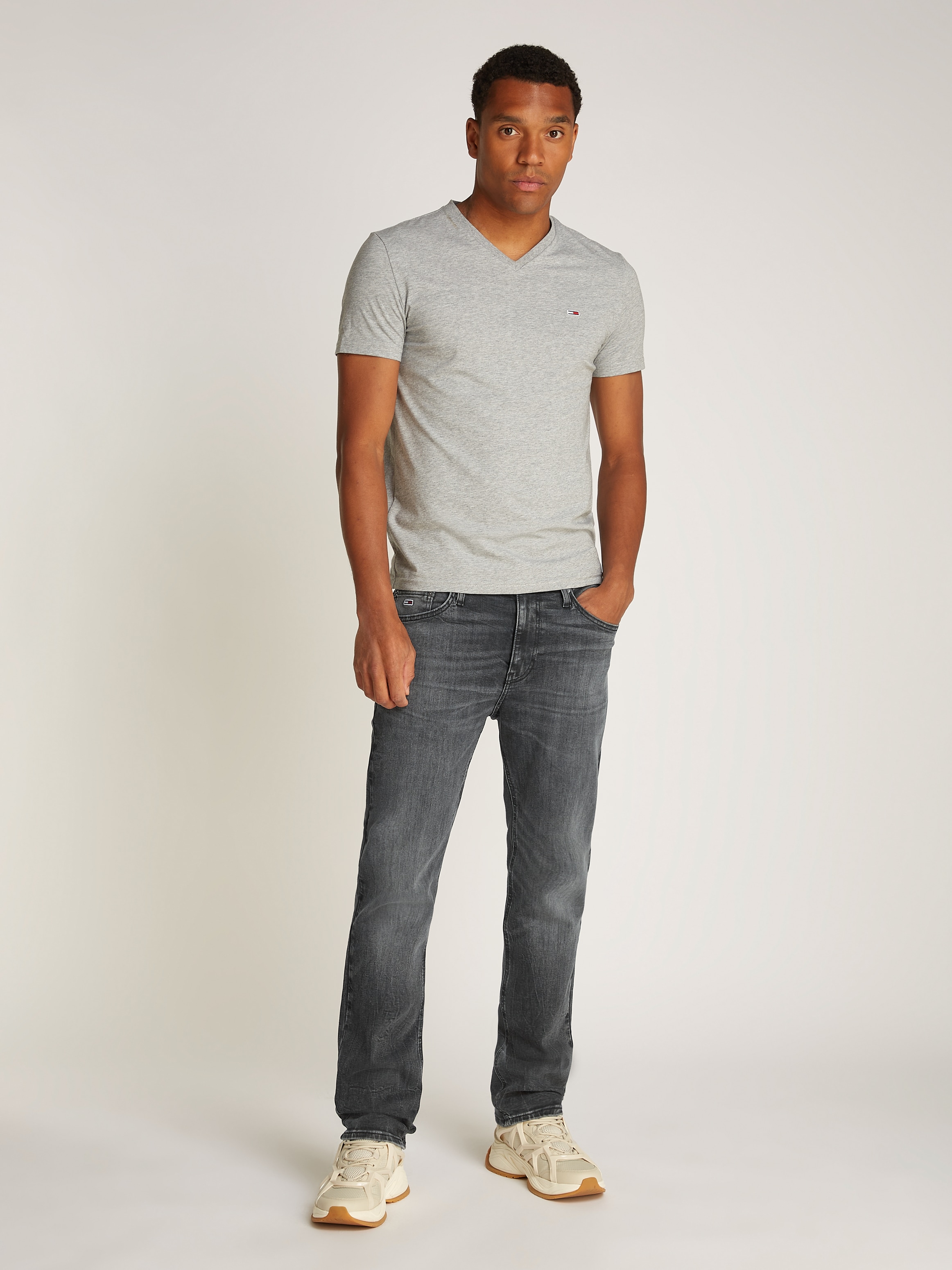 Tommy Jeans Slim-fit-Jeans »RYAN SLIM STRAIGHT«, mit Logoprägung