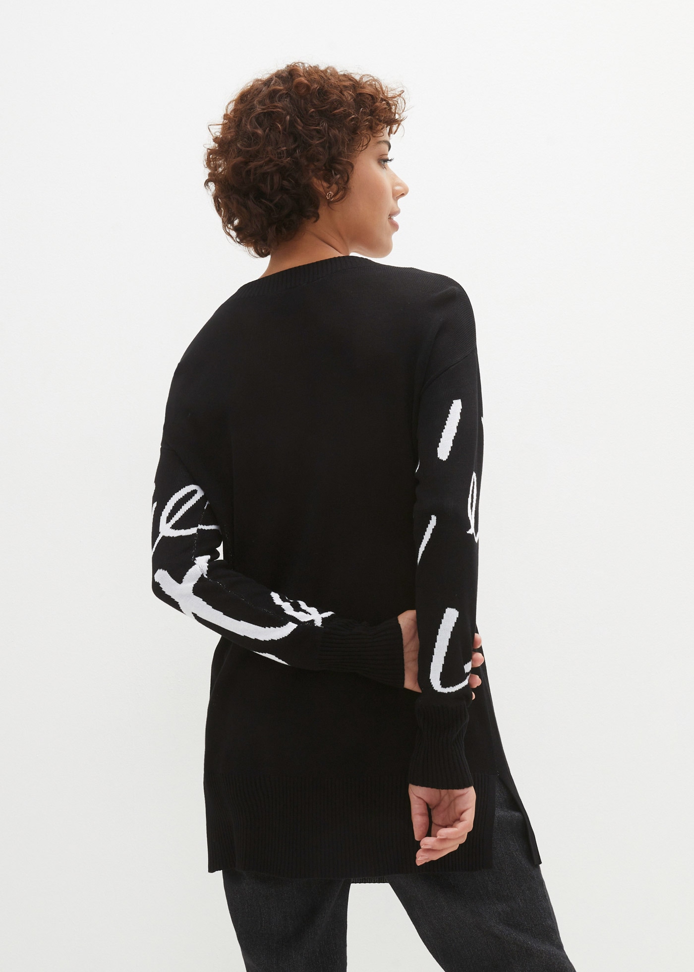 bonprix Longpullover »Longpullover mit Schriftzug« Longpullover mit Schriftzug