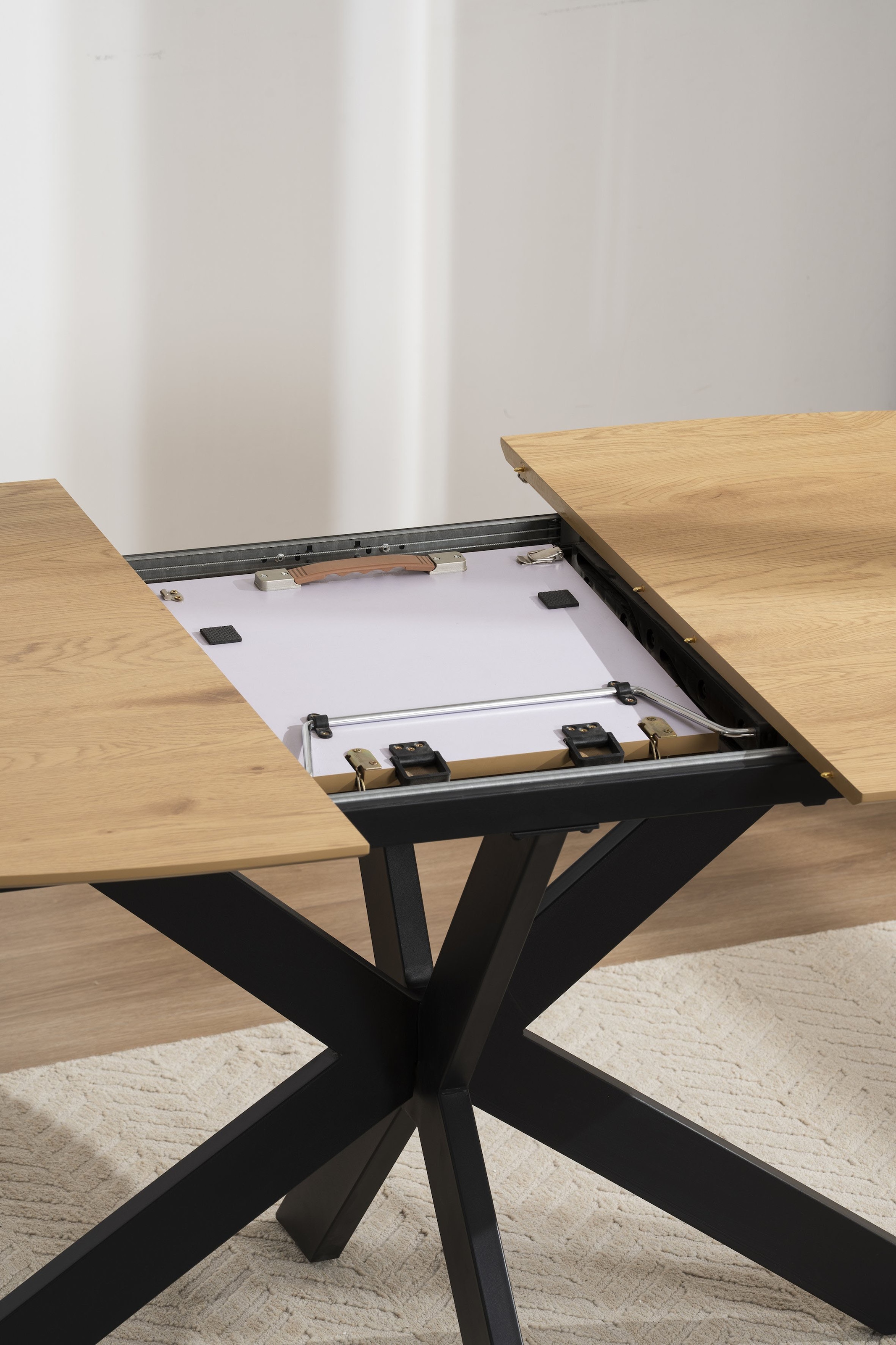 byLIVING Esstisch »NEVADA« Tischplatte Eiche natur, bis 100 kg, Säule (X-förmig), Mittelauszug