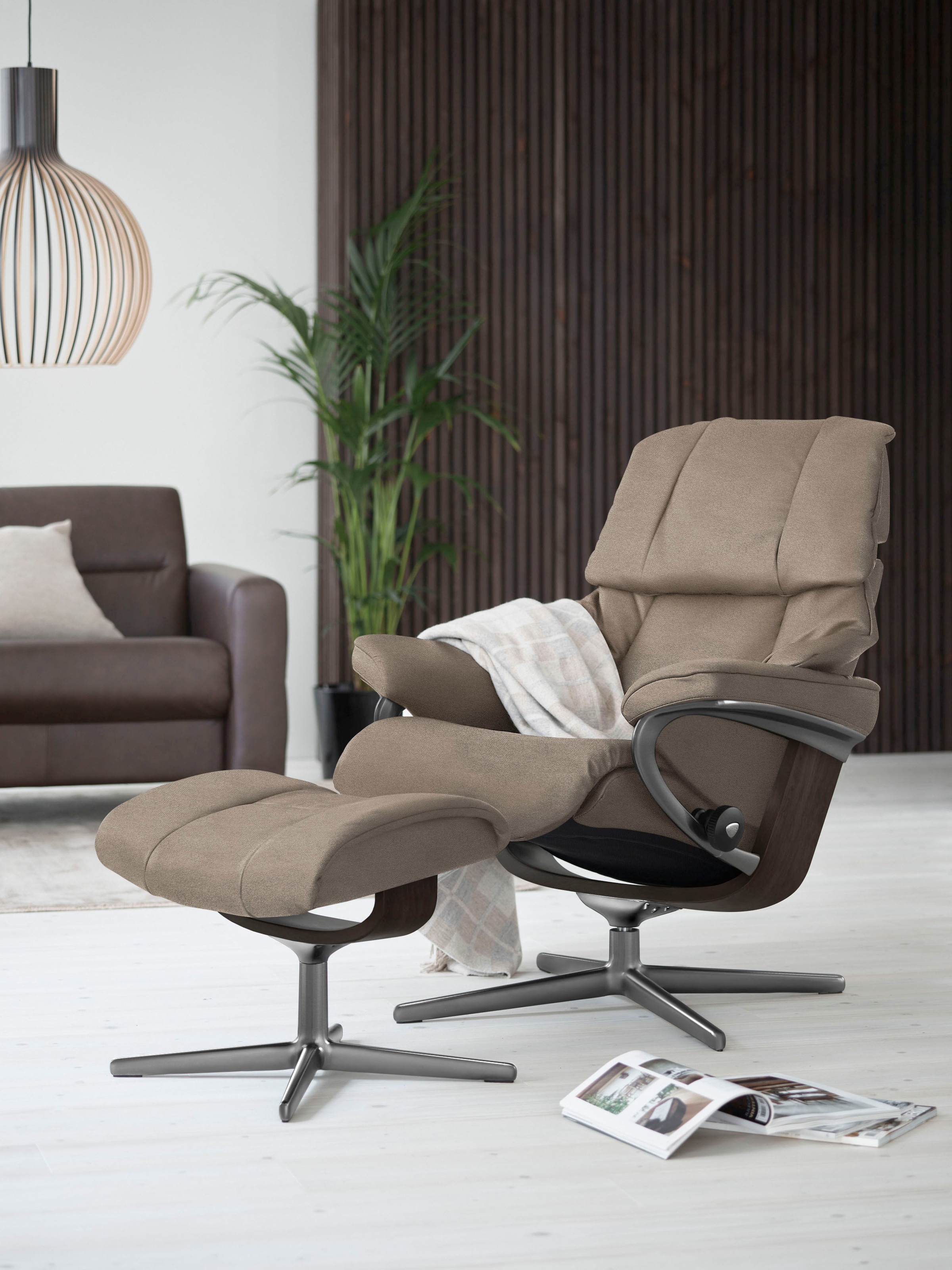 Stressless® Relaxsessel »Reno«, mit Cross Base, Größe S, M & L, Holzakzent günstig online kaufen