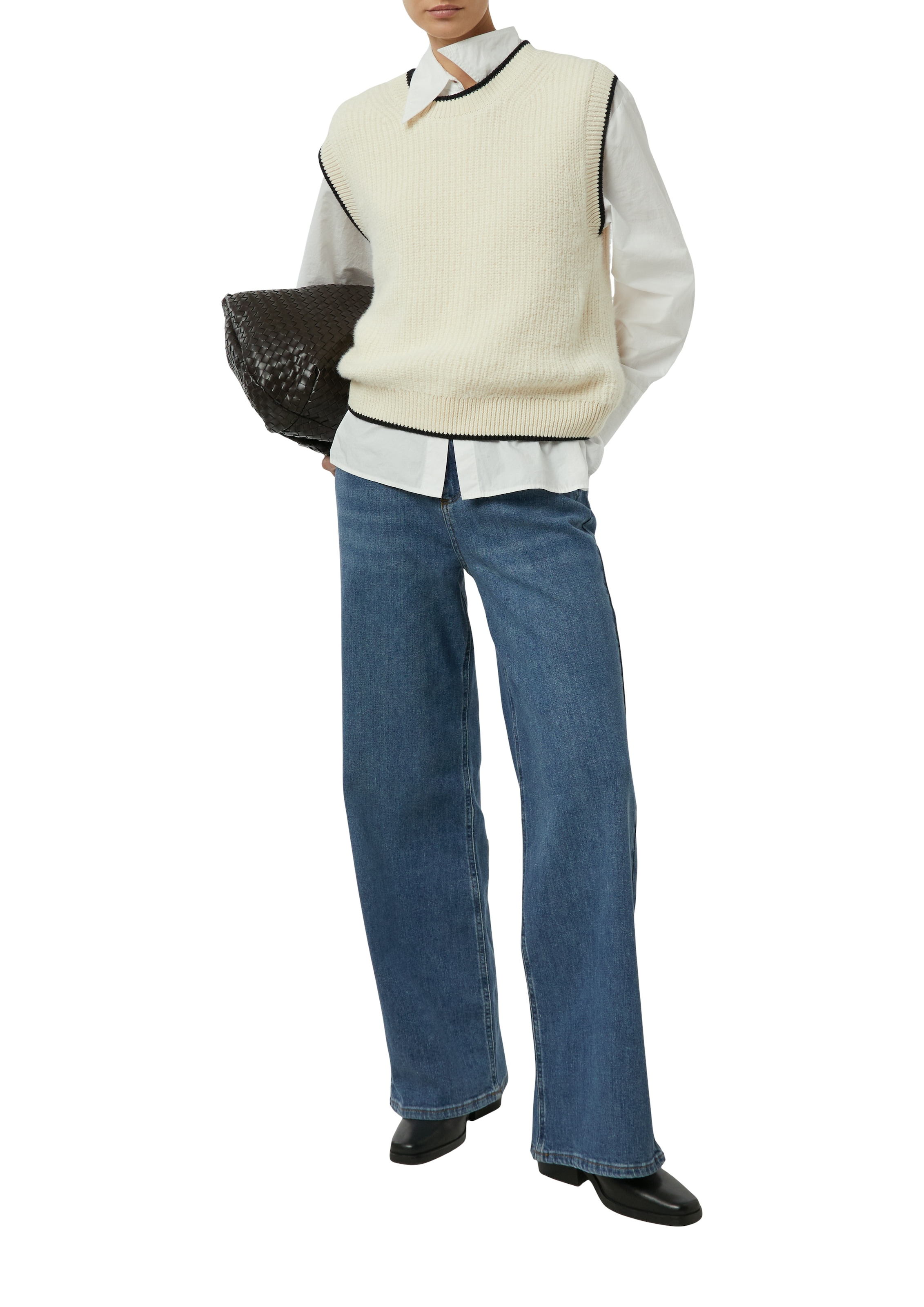 Comma 5-Pocket-Jeans mit ausgestelltem Bein und Stretch