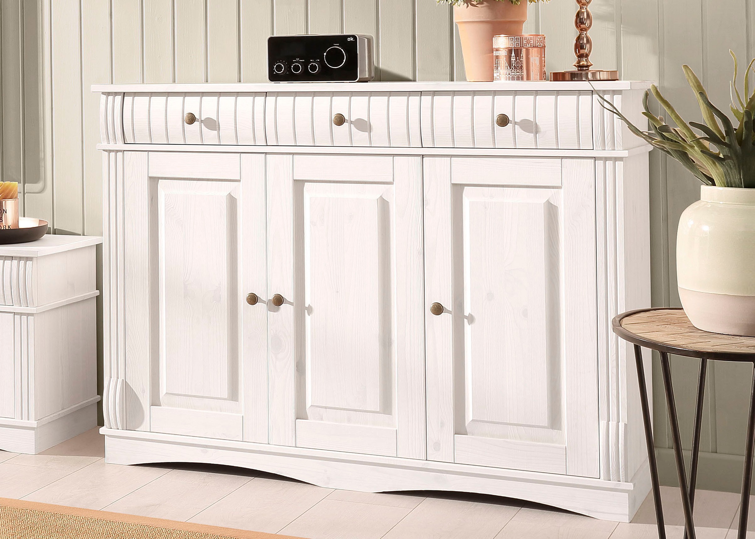 Home affaire Sideboard »Teresa«, Kommode, 3-türig, Breite 119 cm, aus massi günstig online kaufen