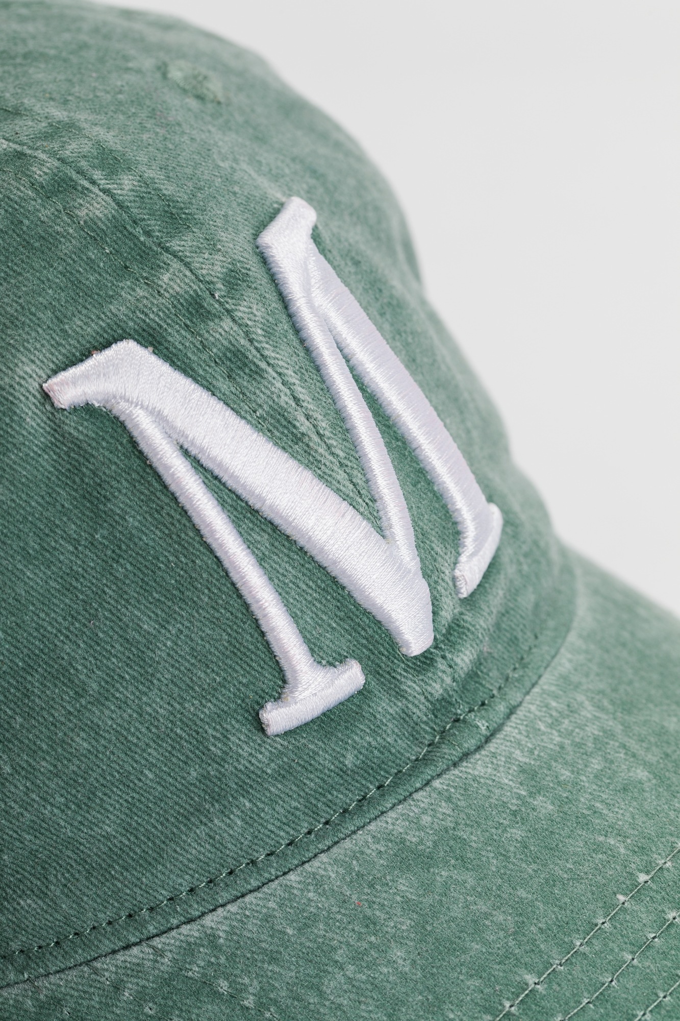MUSTANG Baseball Cap »"Jamie"« Größenverstellbar, Washed Look, mit großer Stickerei vorne