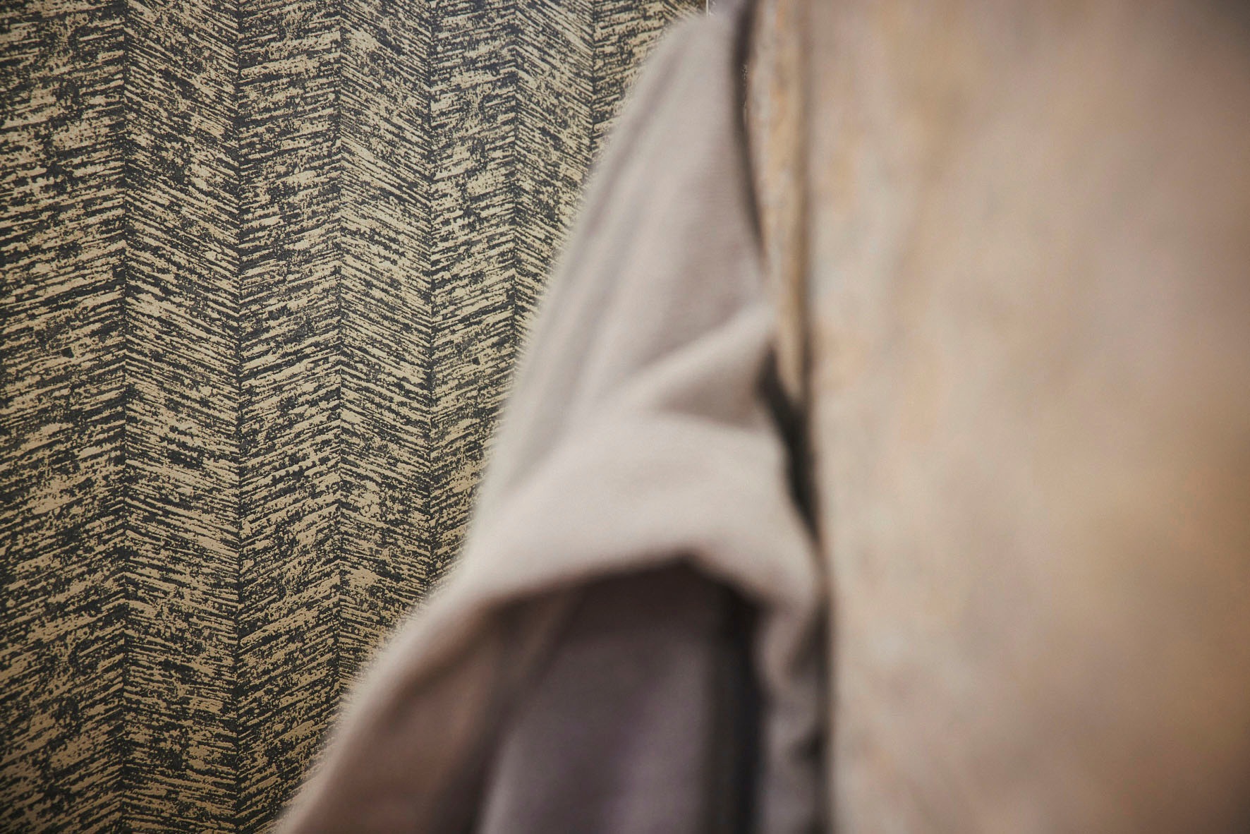 living walls Vliestapete »My Home My Spa« Fischgratmuster | Motiv | geometrisch strukturiert Tapete Geometrisch Tapeten Wohnzimmer Schlafzimmer Küche Design Optik