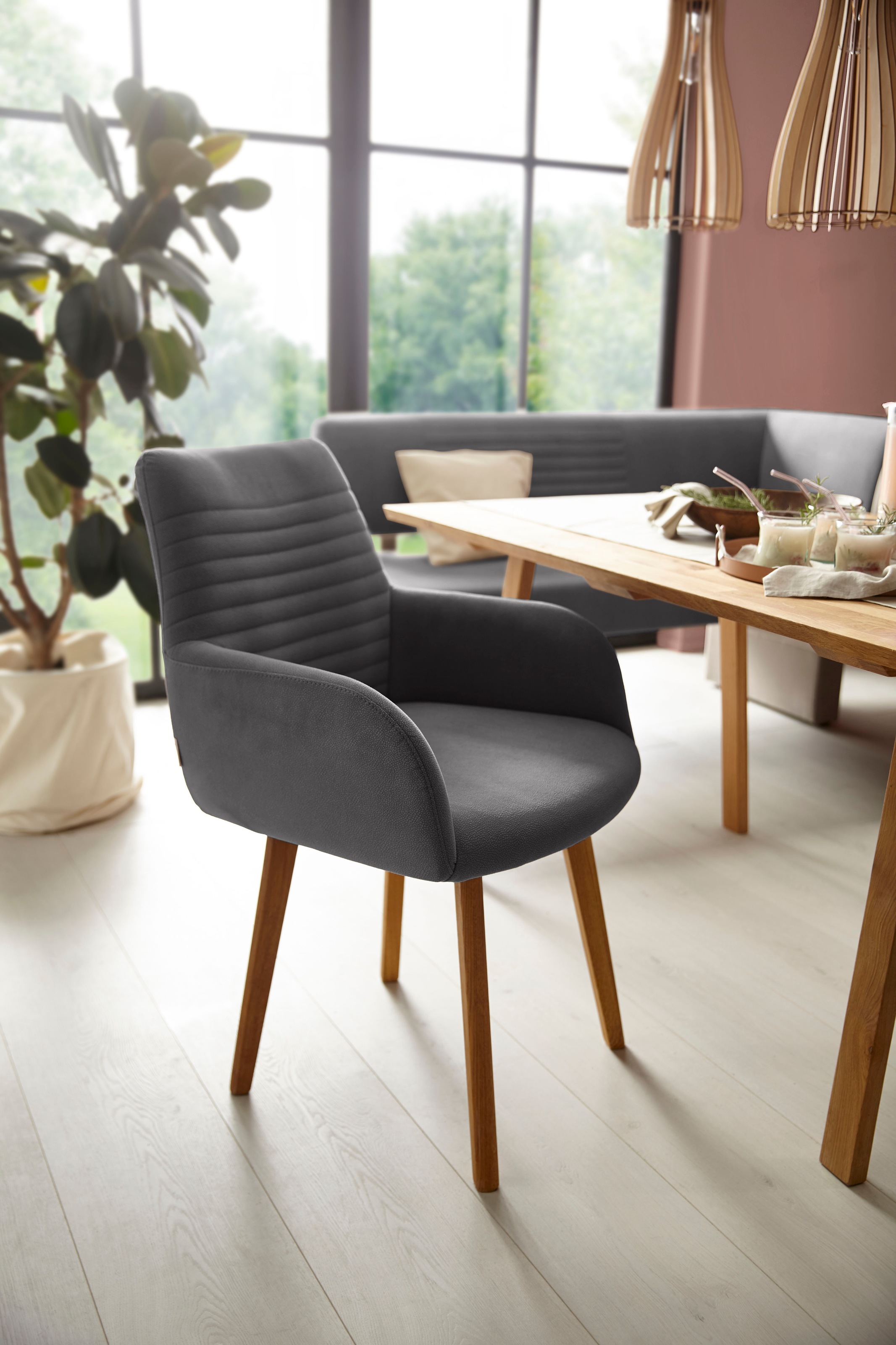 OTTO products Armlehnstuhl »Alessja« (Set) 2 Stk.Bezug aus Microfaser, Gest günstig online kaufen