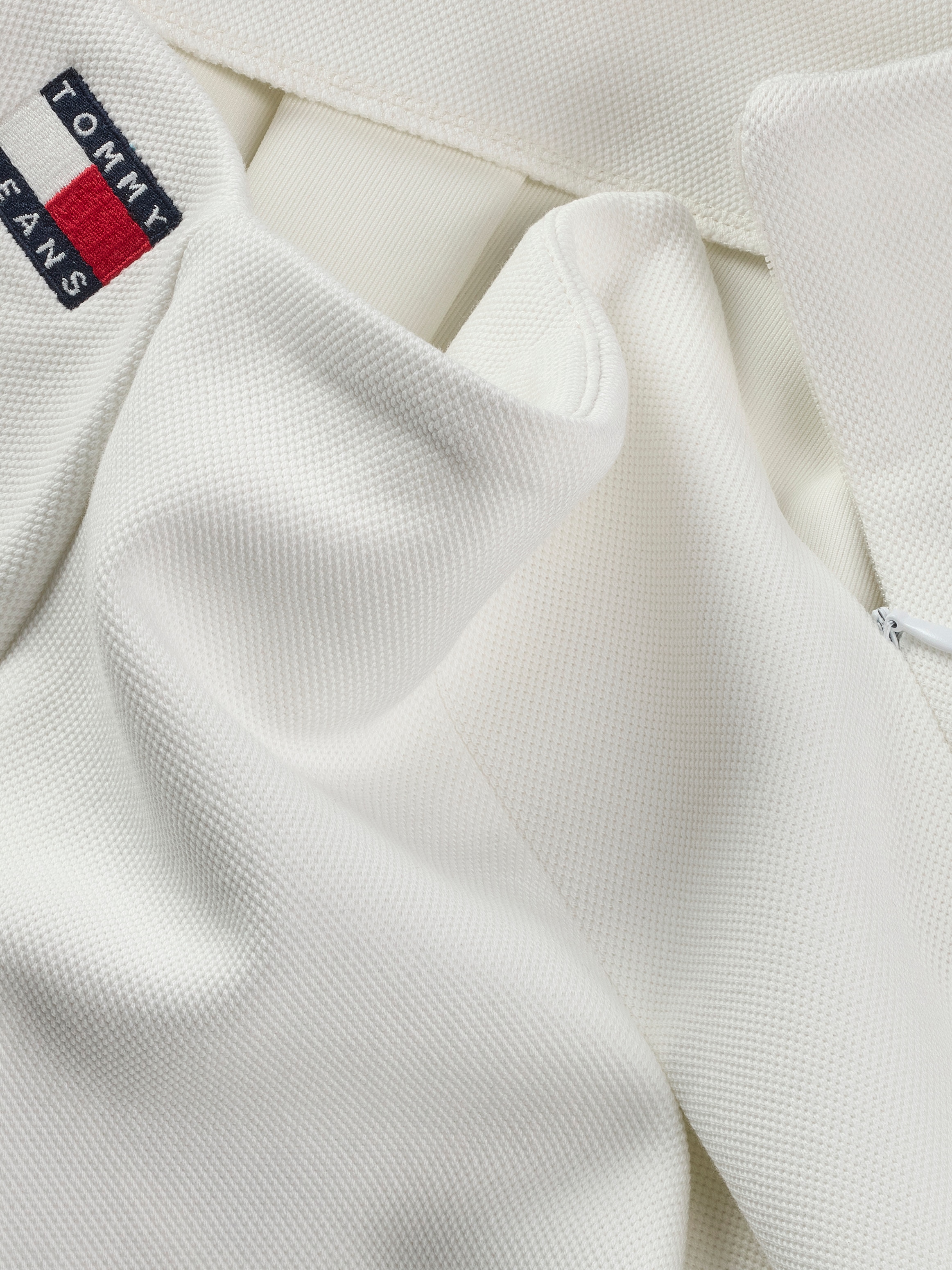 Tommy Jeans Minirock »TJW PIQUE BADGE F&F SKIRT EXT«, mit Logo-Badge, Pique-Qualität, Fit & Flare