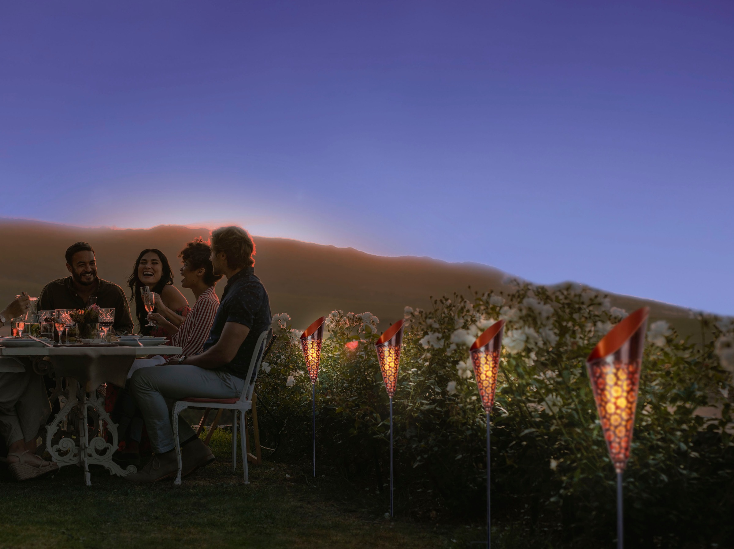 näve LED Solarleuchte »Torch«, 1 flammig, Flammeneffekt, kupferfarben, Trichterform, Blumenornamente, H:96cm