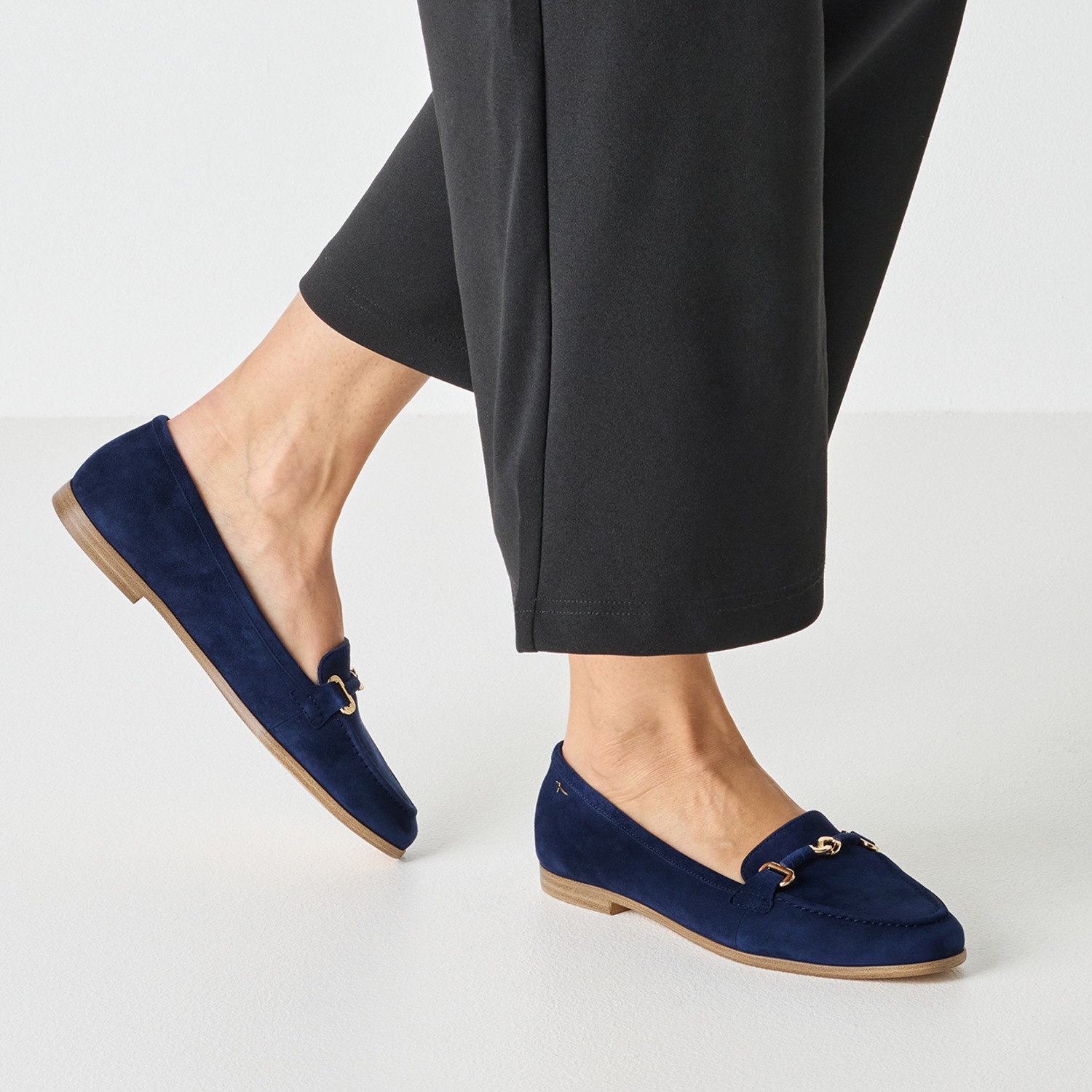 Tamaris Slipper  , Blockabsatz, Businessschuh, Schlupfschuh mit modischem Zierriegel