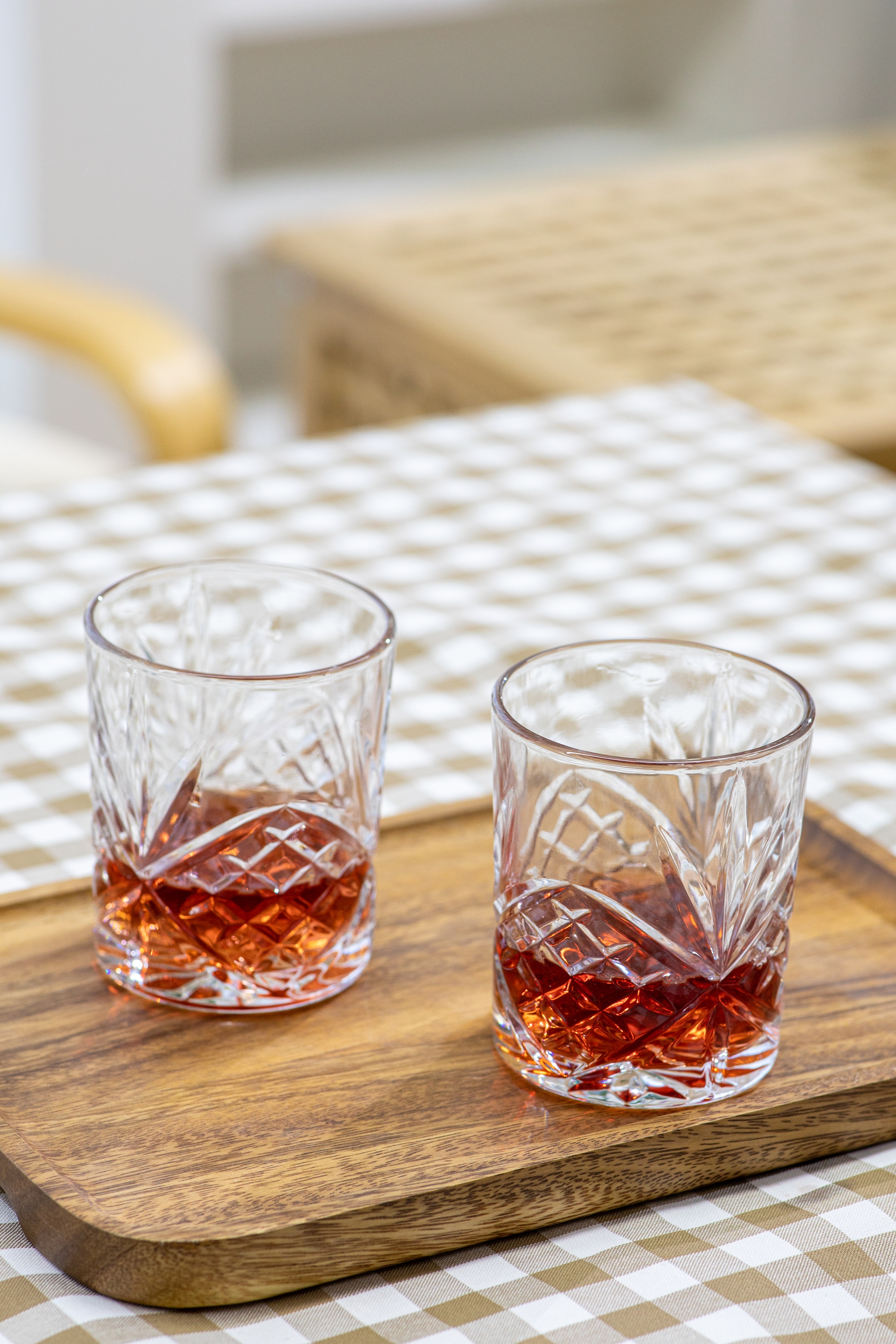 ECHTWERK Whiskyglas »Tumbler Set ca. 330ml«, (Set, 4 tlg.), mit Schliffoptik und Reliefstruktur