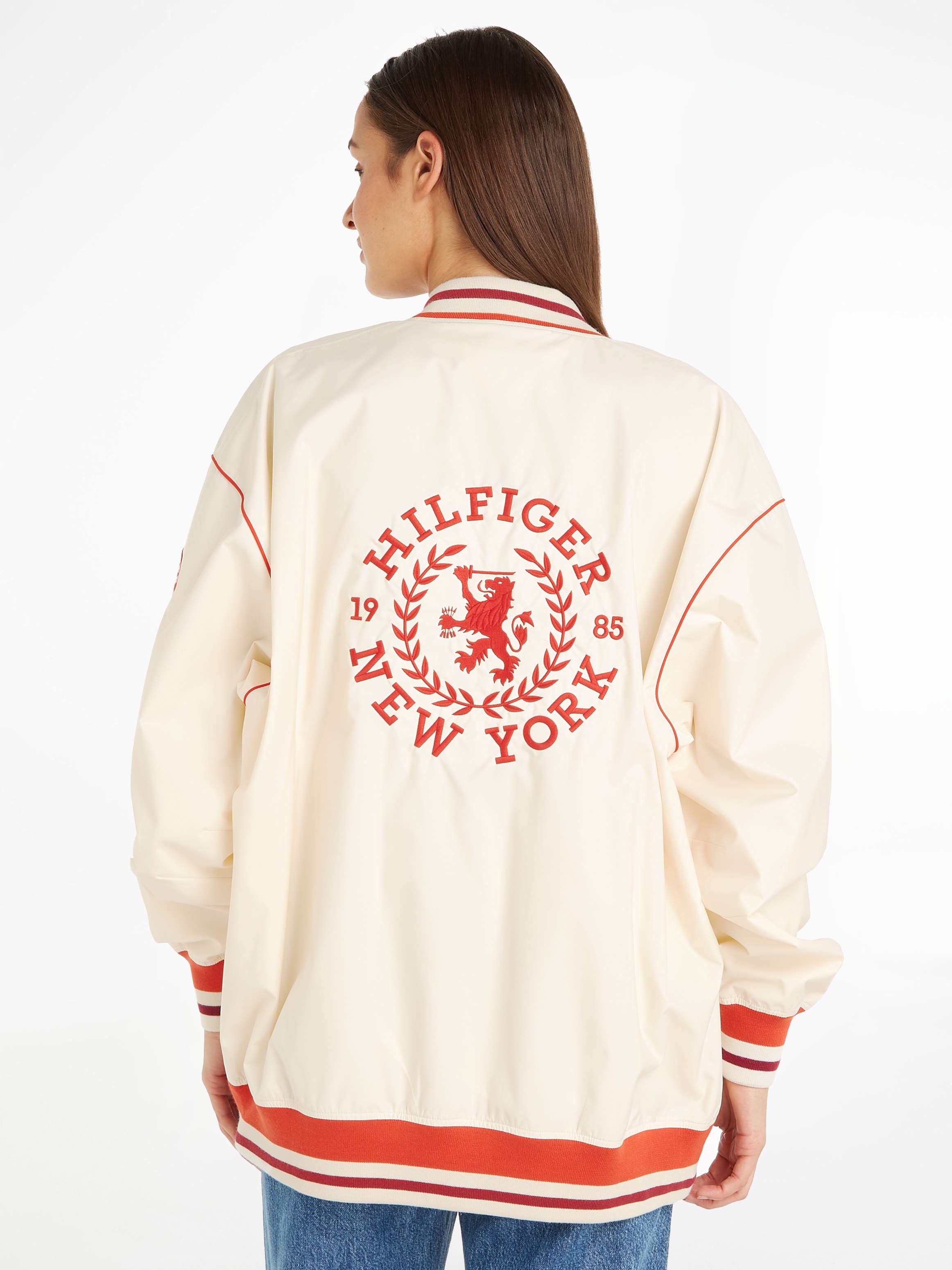Tommy Hilfiger Outdoorjacke »OVERSIZED BASEBALL JACKET«, mit Logopatch