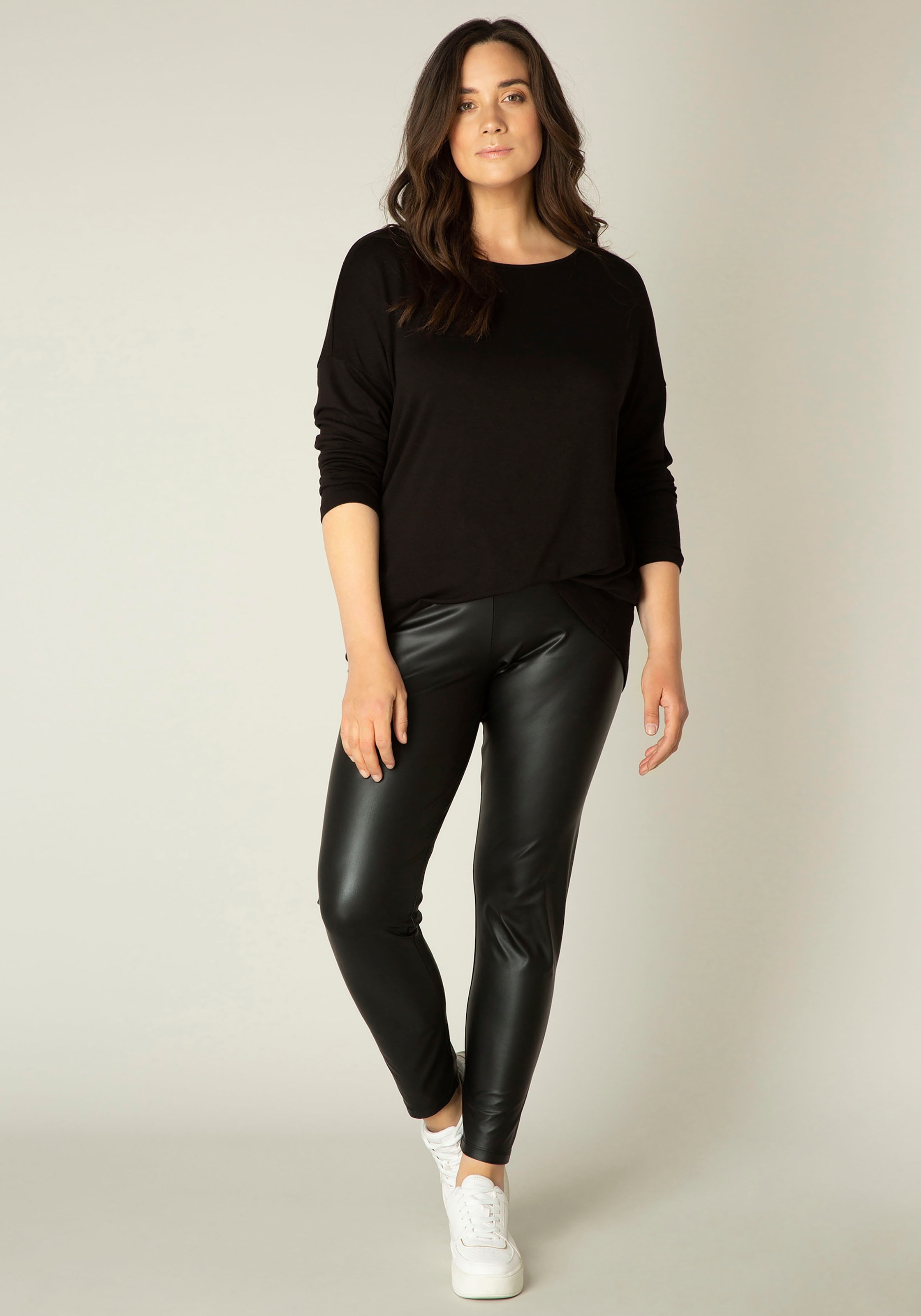 Base Level Curvy Leggings »Alene«, In leicht glänzender Lederimitat-Optik