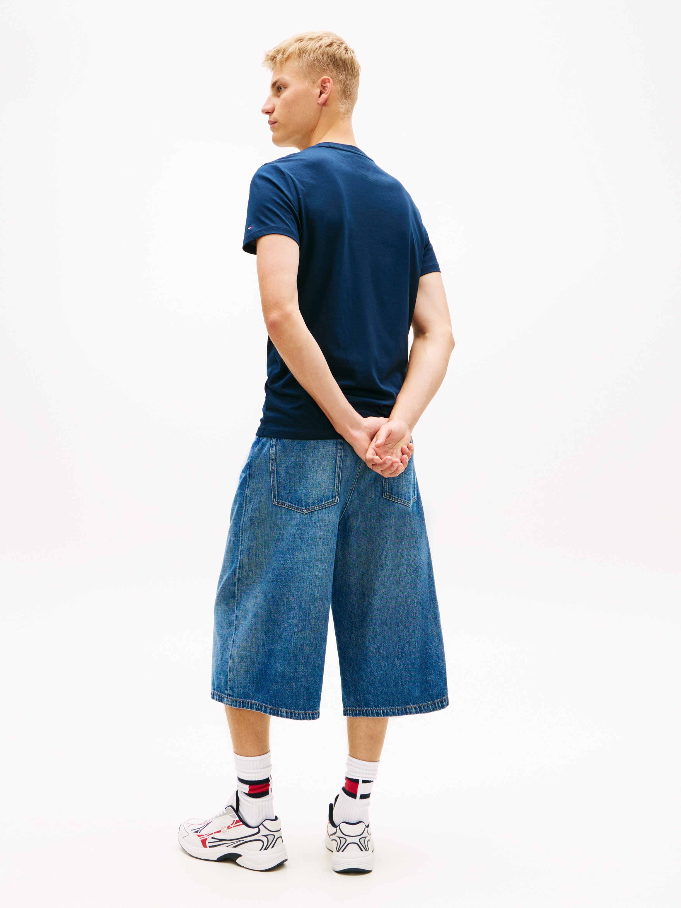 Tommy Jeans T-Shirt »TJM SLIM FIT SIGN CHEST« Slim fit mit Markenprint