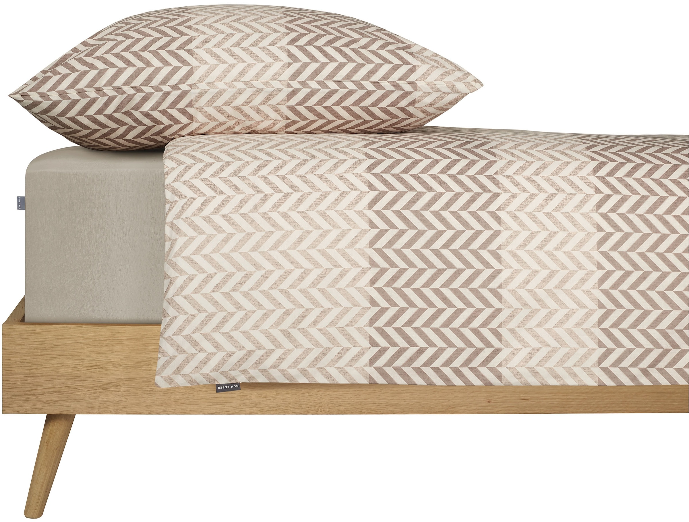 Schiesser Bettwäsche »Maribel aus weicher Baumwolle mit interpretiertem Fischgrätmuster«, (2 tlg.), MADE IN GREEN by OEKO-TEX®-zertifiziert