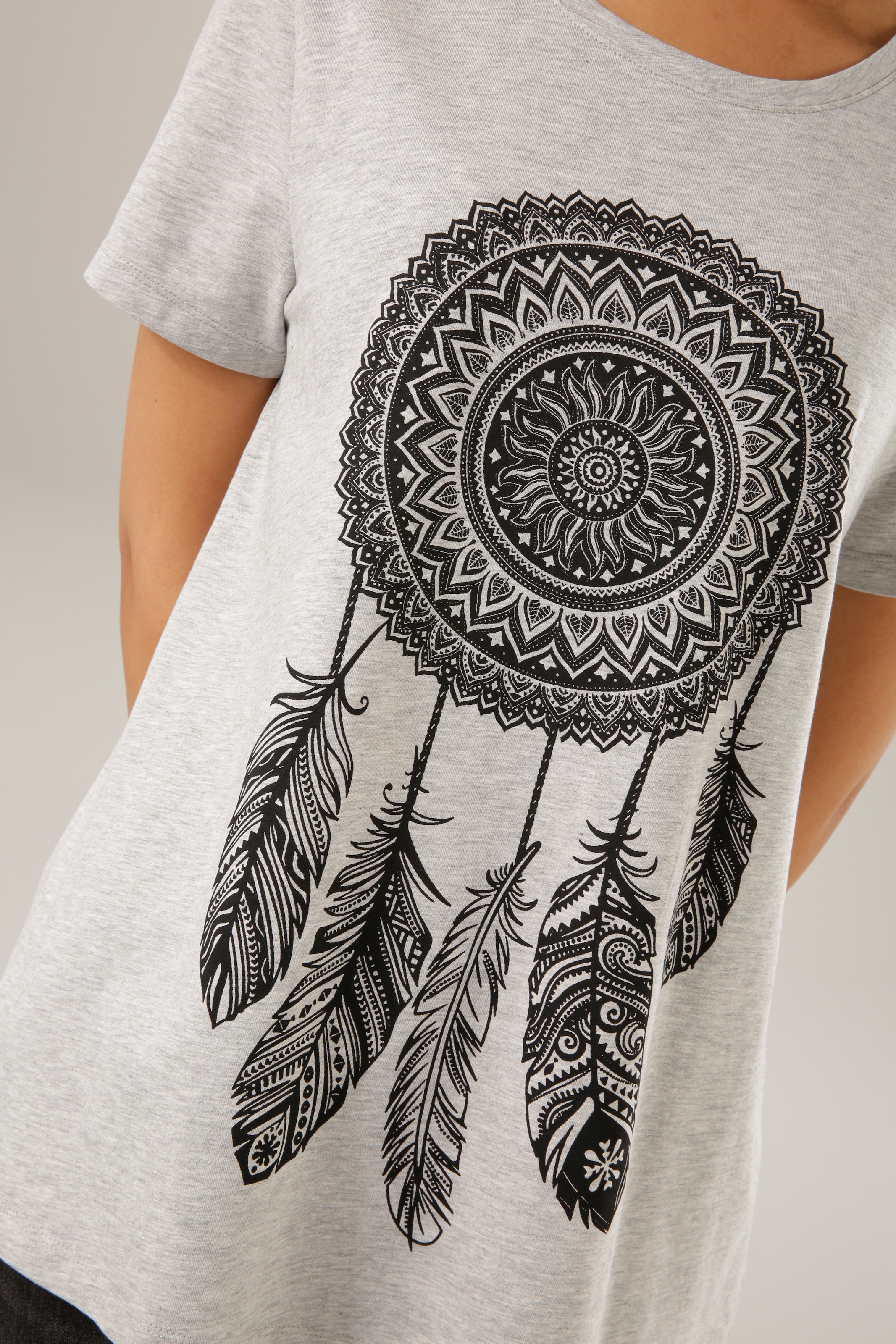 Aniston Mandala-Front-Druck mit bestellen CASUAL verträumten T-Shirt, im Online-Shop