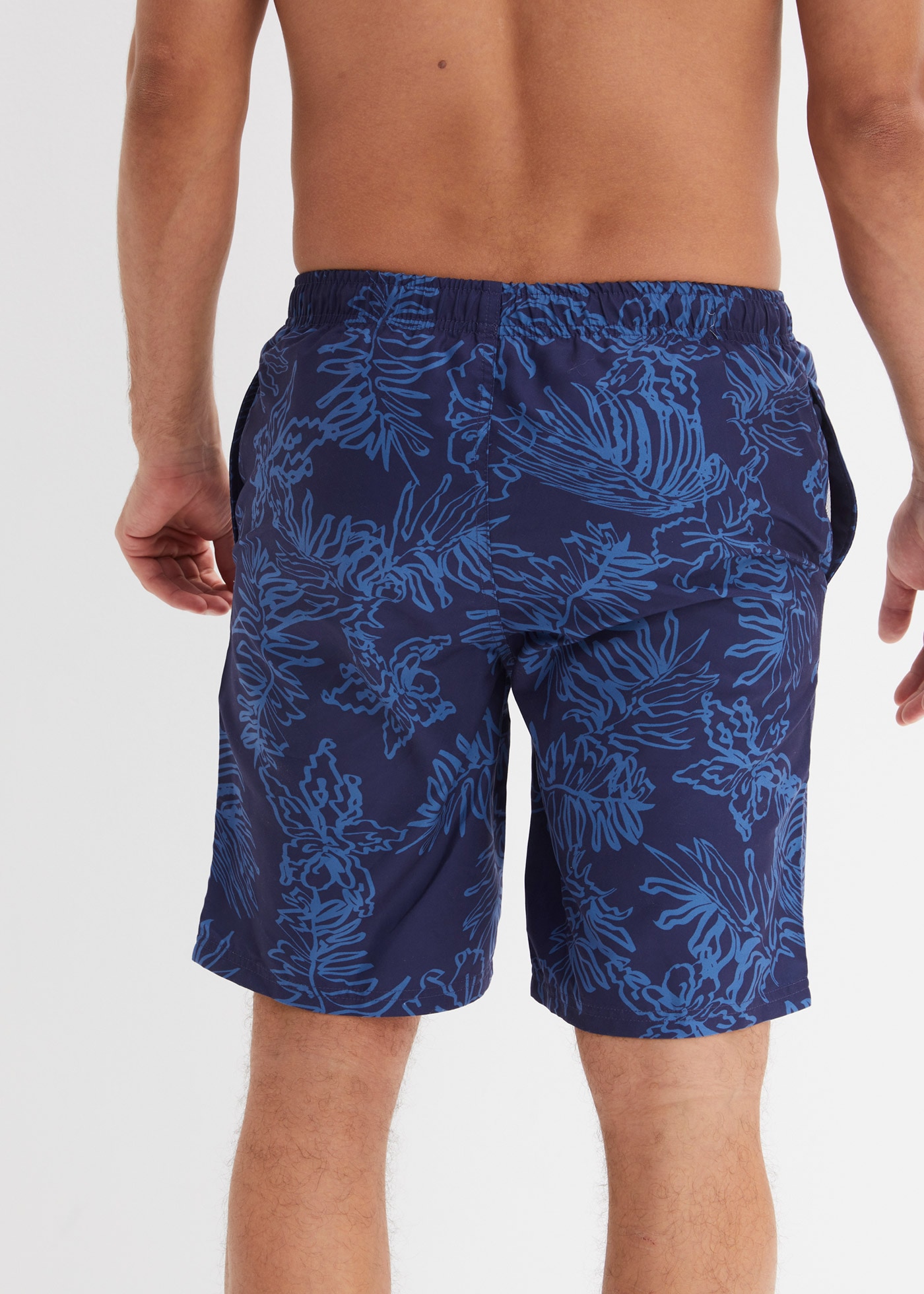 bonprix Badeshorts »Badeshorts Herren« mit Innenslip und Münztasche aus Netzware, bedrucktes Design