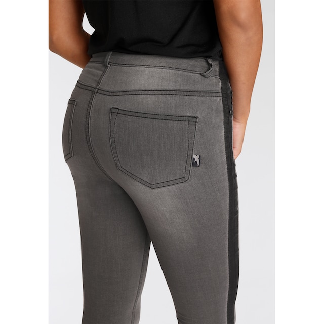 Arizona Caprijeans »Ultra Stretch«, High Waist mit seitlichem Streifen  online bestellen